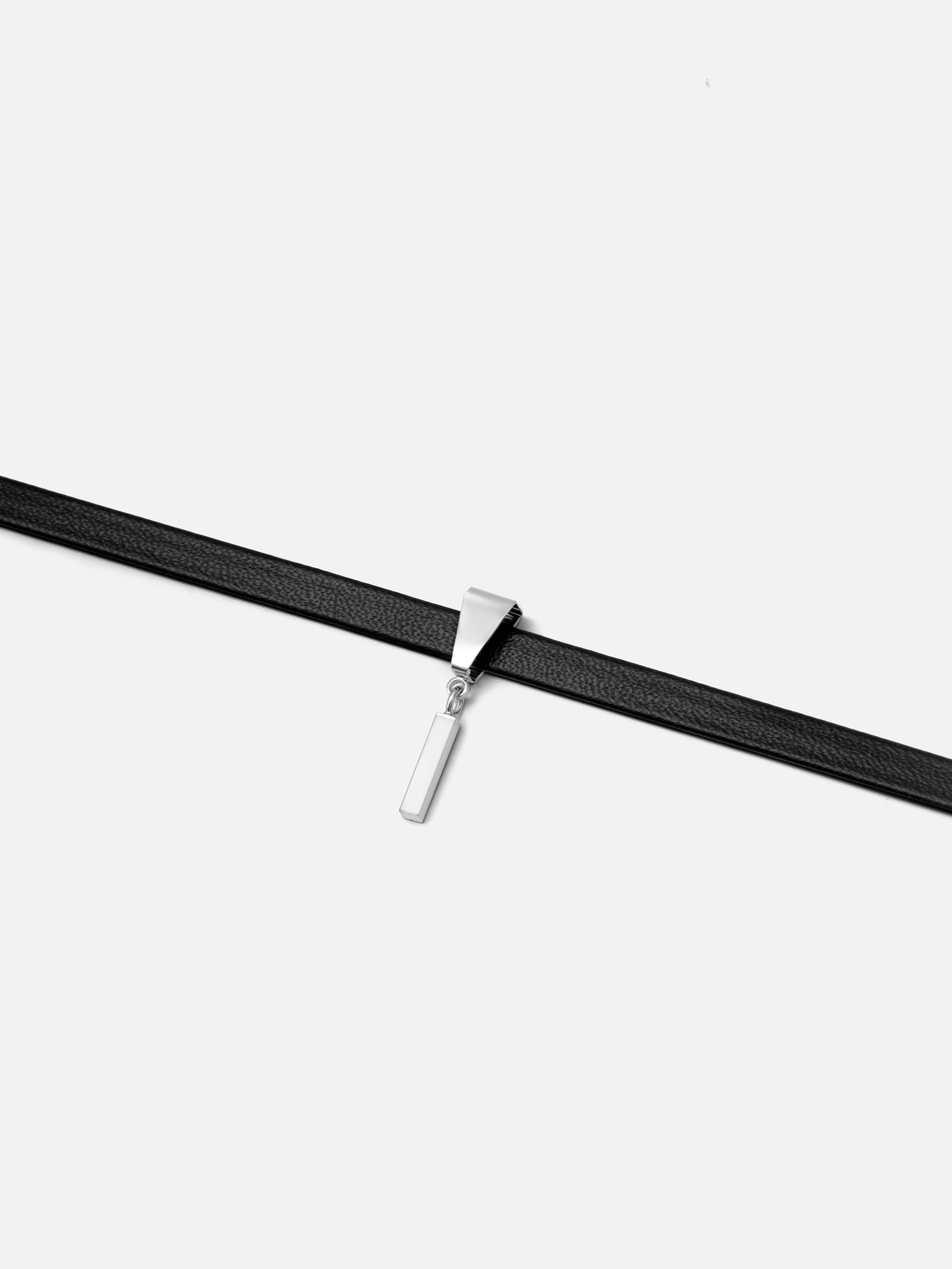 Eco-leather choker with silver pendant