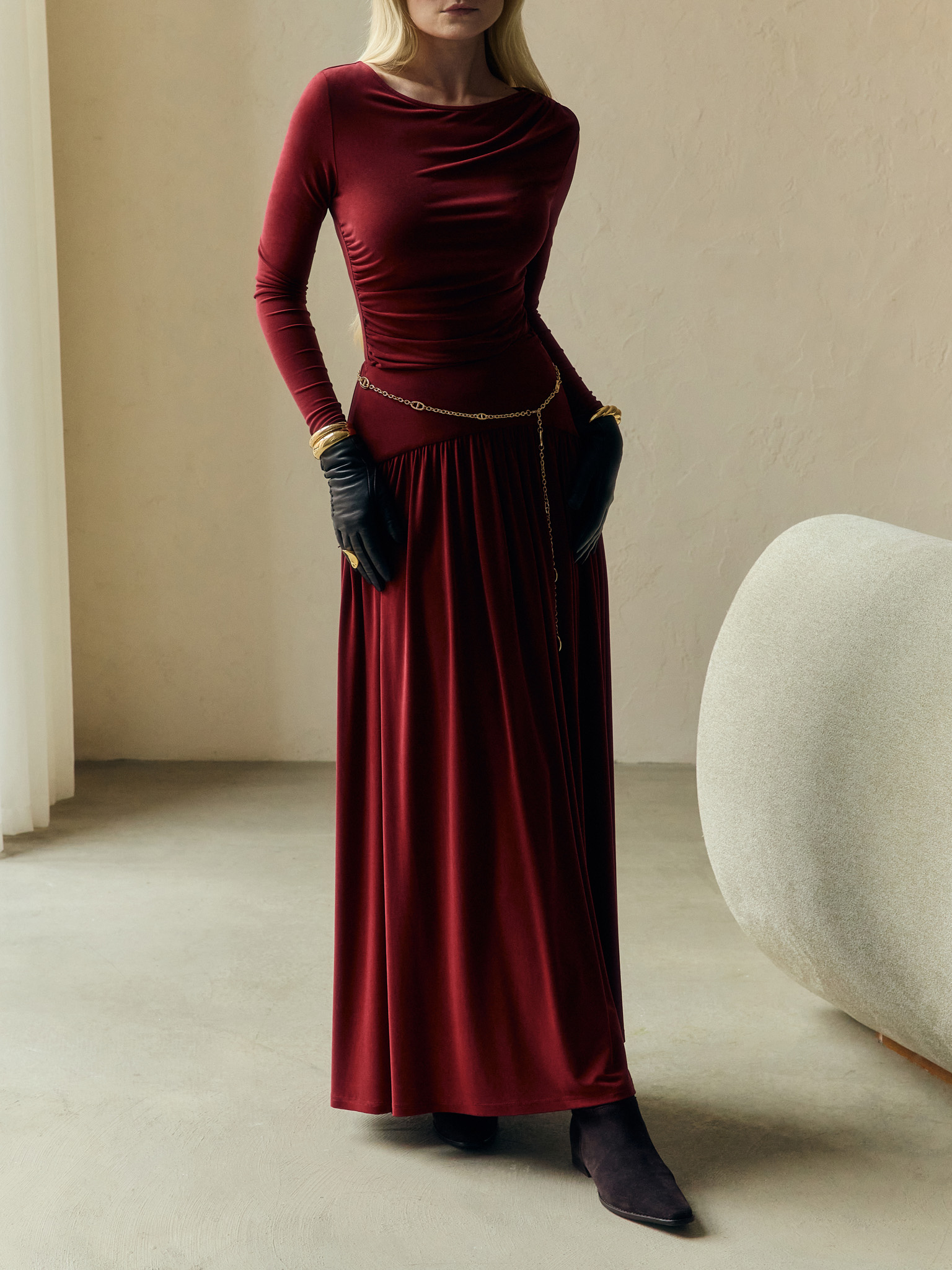 Jersey longsleeve with gathers at the shoulder and waist