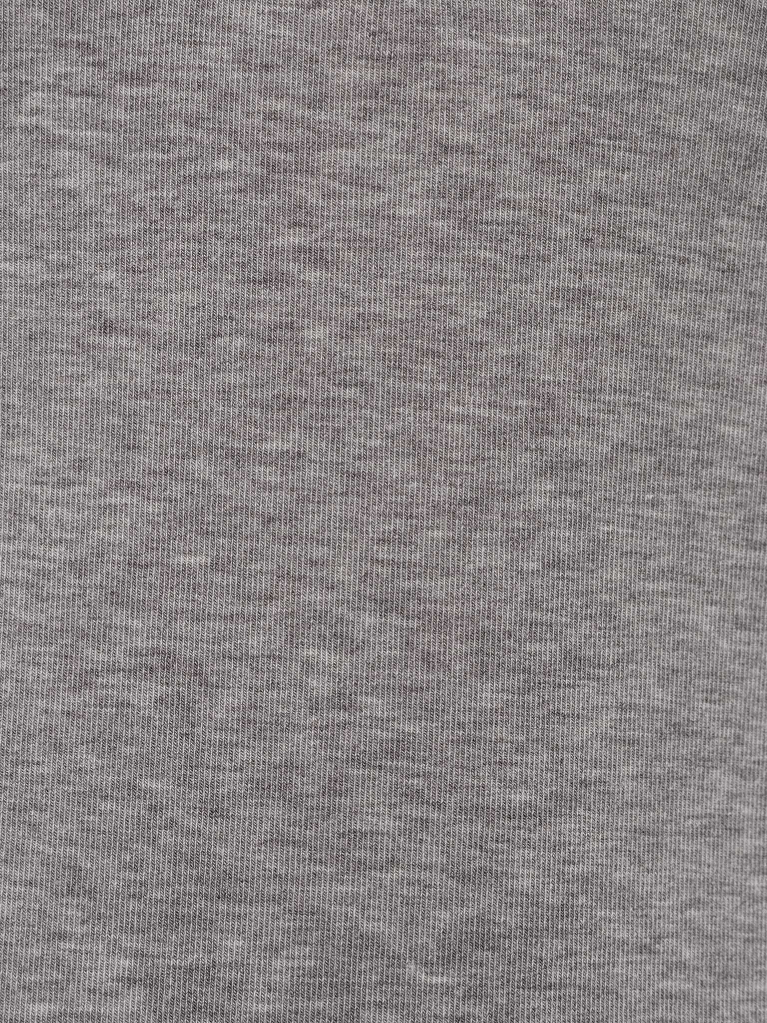 Knitted longsleeve with buttons and embroidery