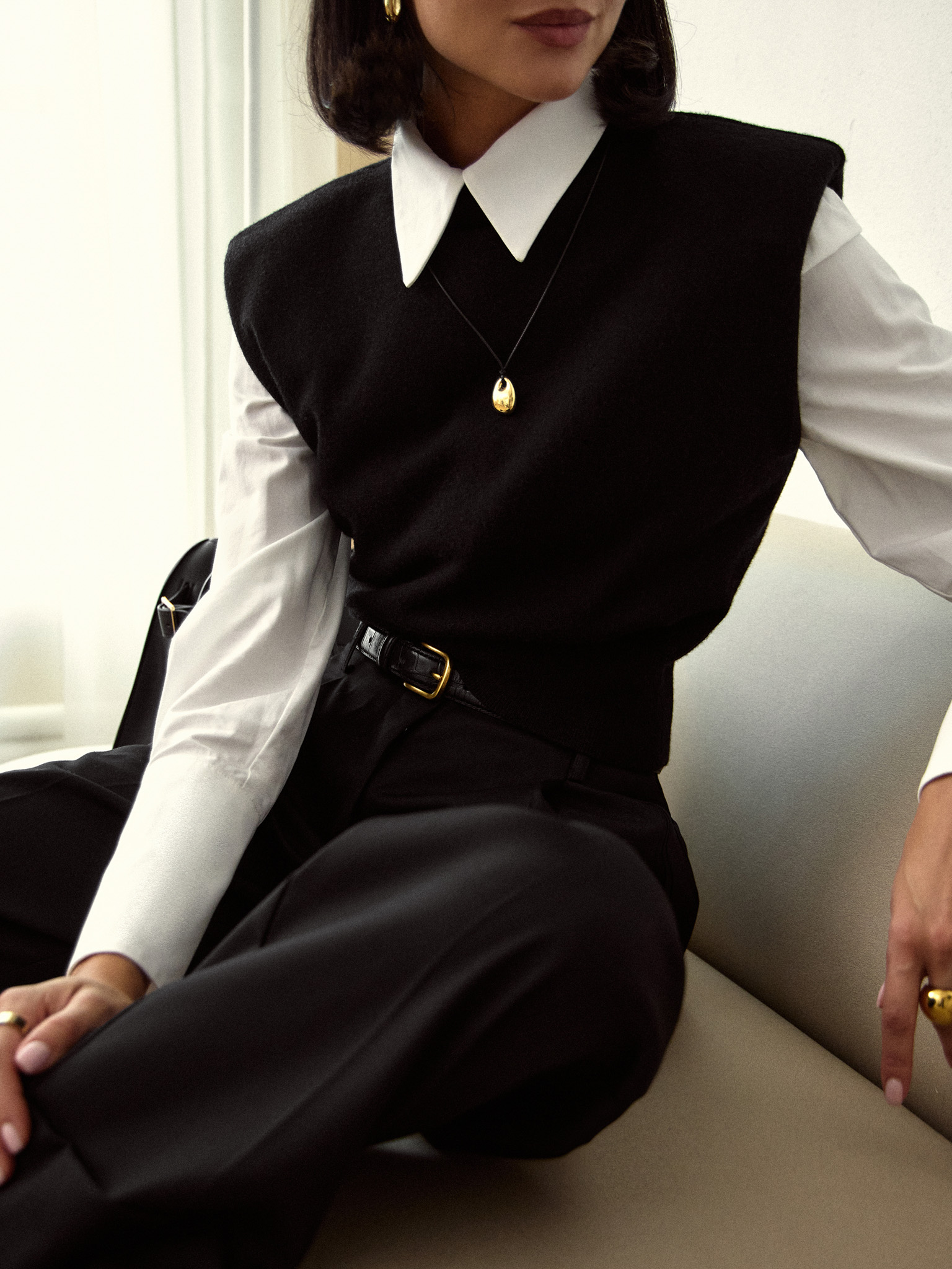 Suiting trousers with waist pleats and lapels