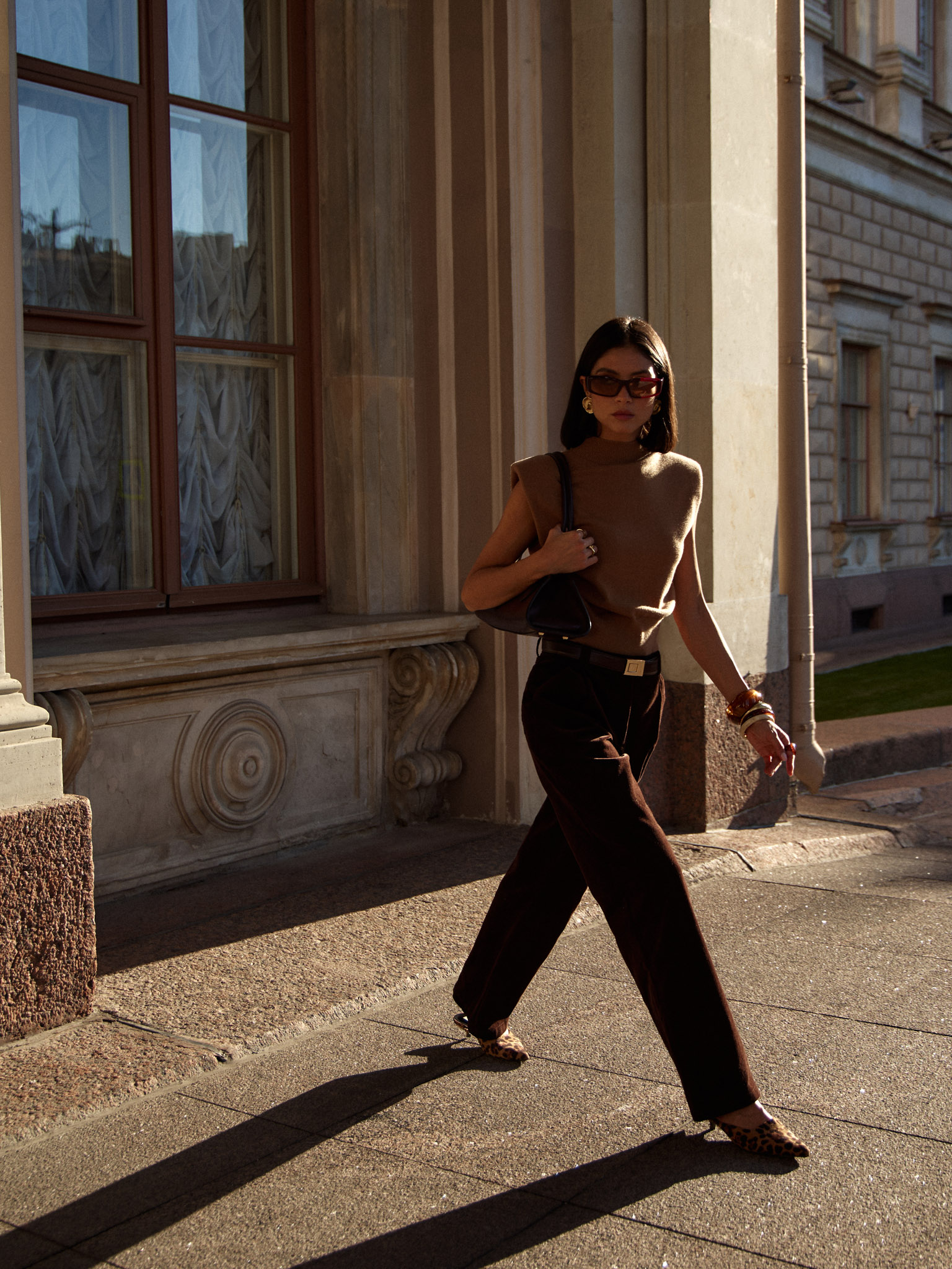 Velvet trousers with waist pleats
