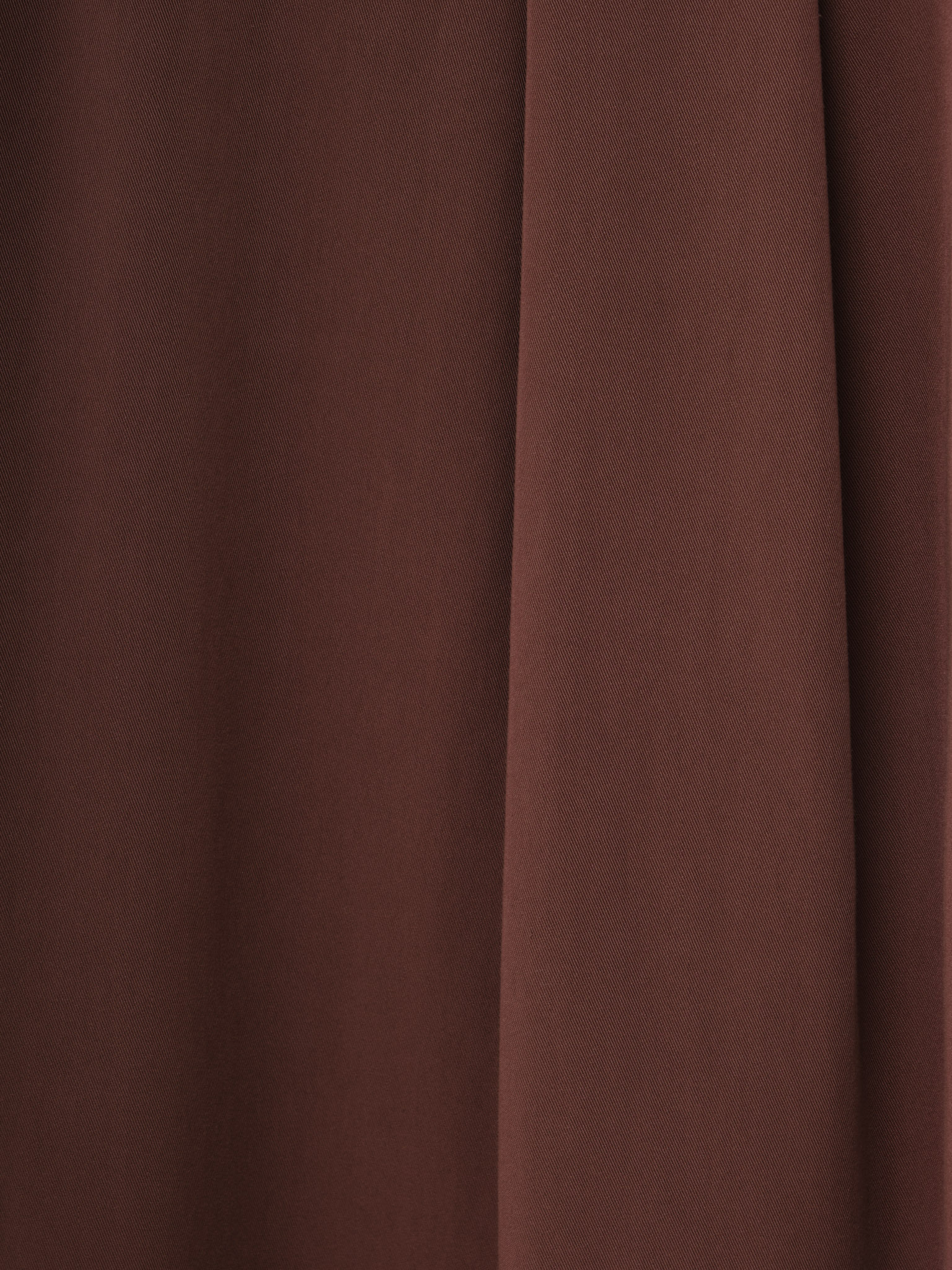 Loose shirt with wide cuffs