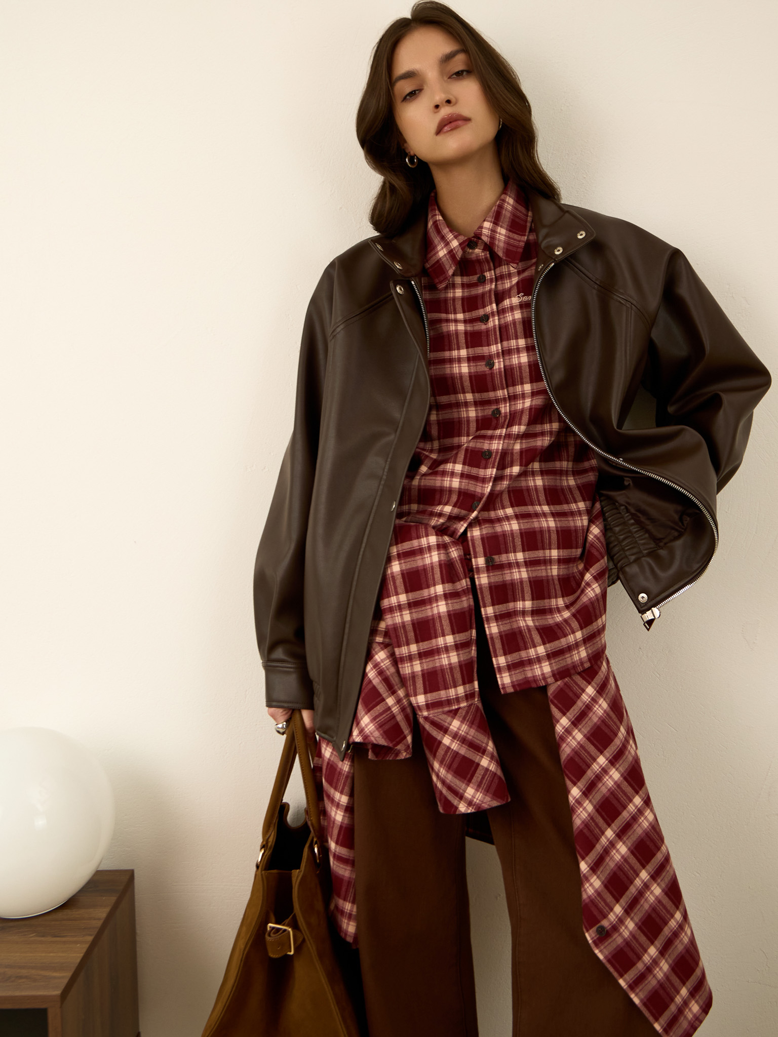 Клетчатая рубашка свободного кроя с вышивкой