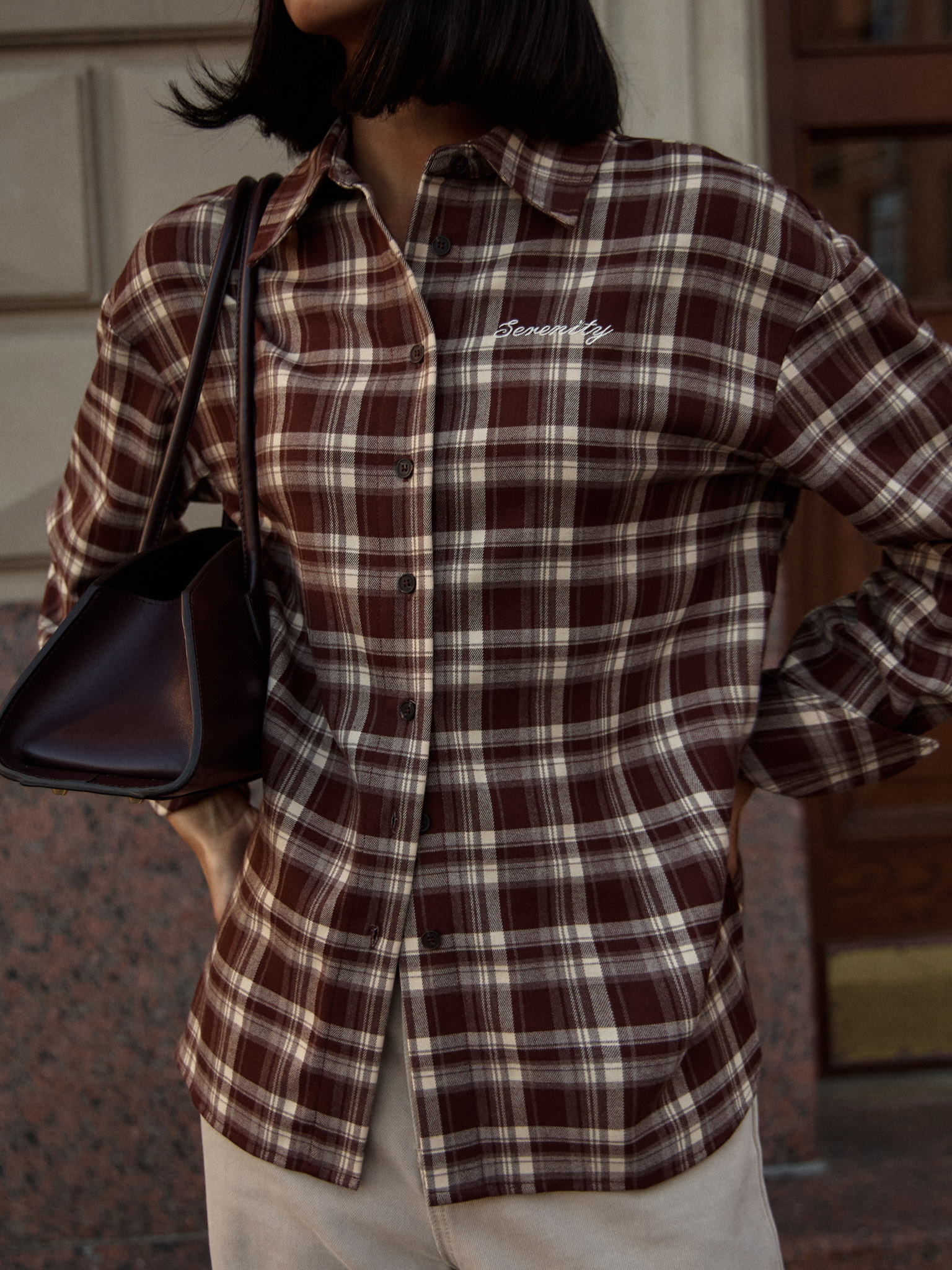 Клетчатая рубашка свободного кроя с вышивкой