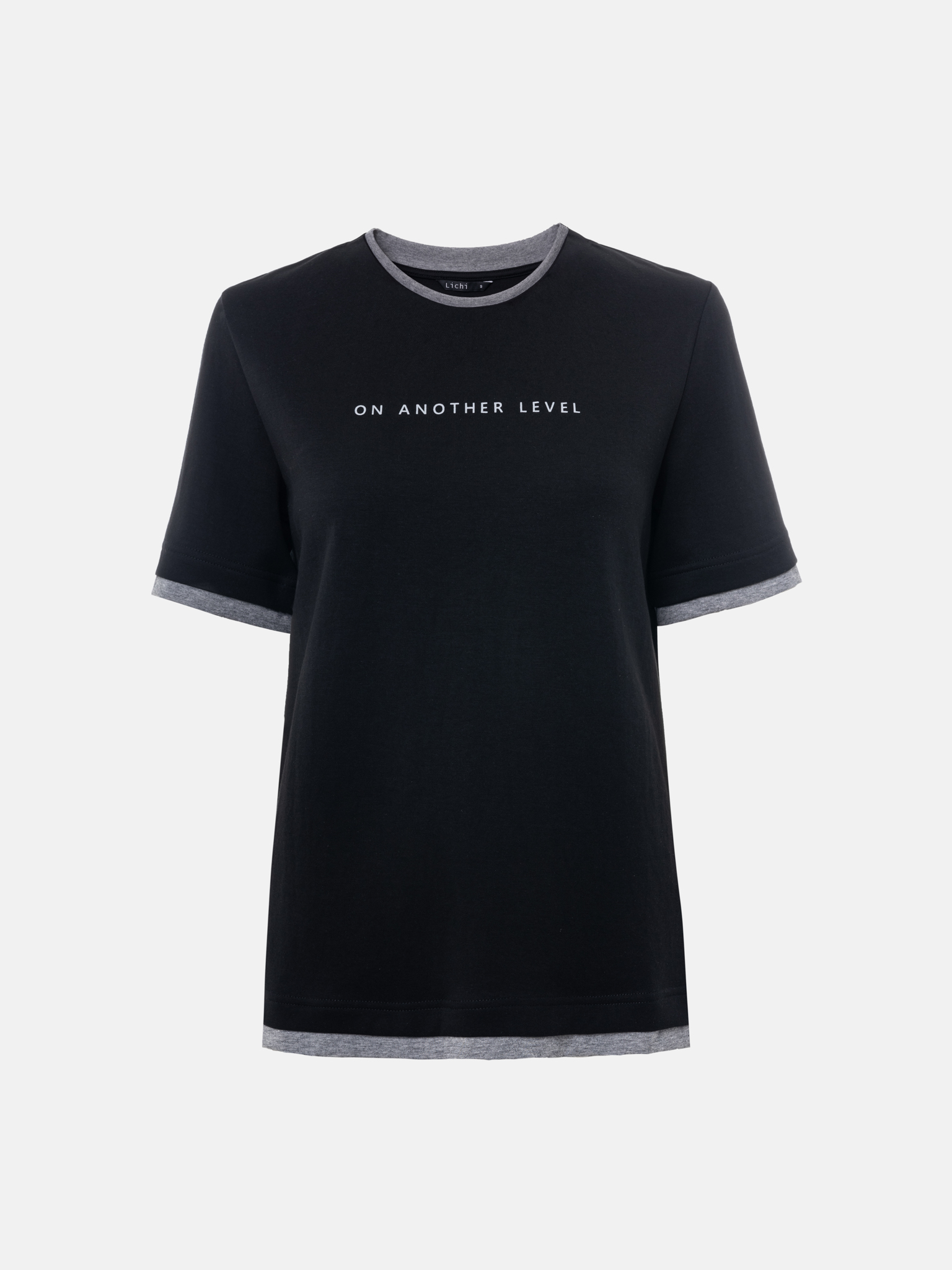 T-shirt with lettering