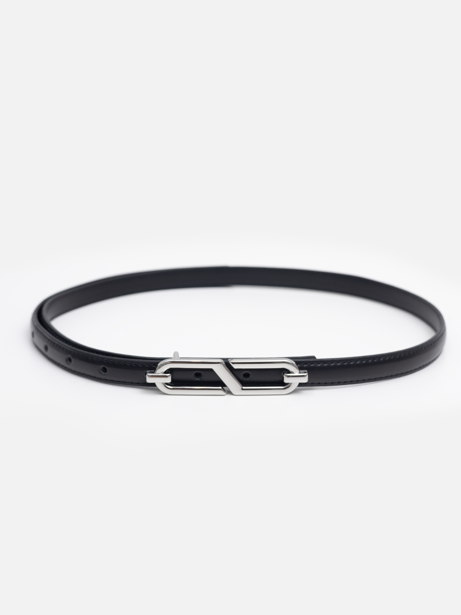 Slim leather belt with twisted buckle