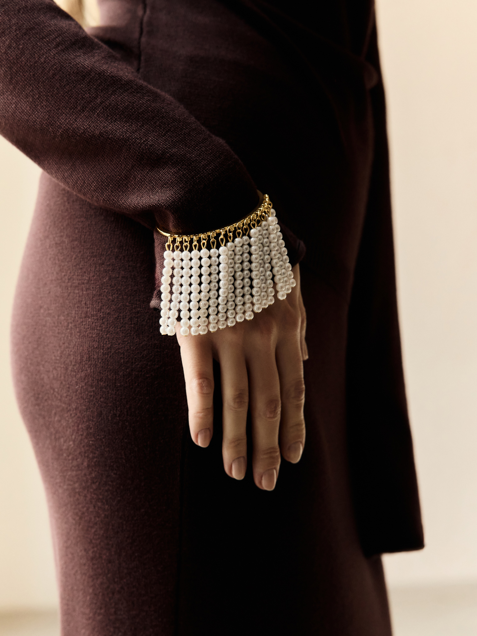 Slim bracelet with fringe of beads