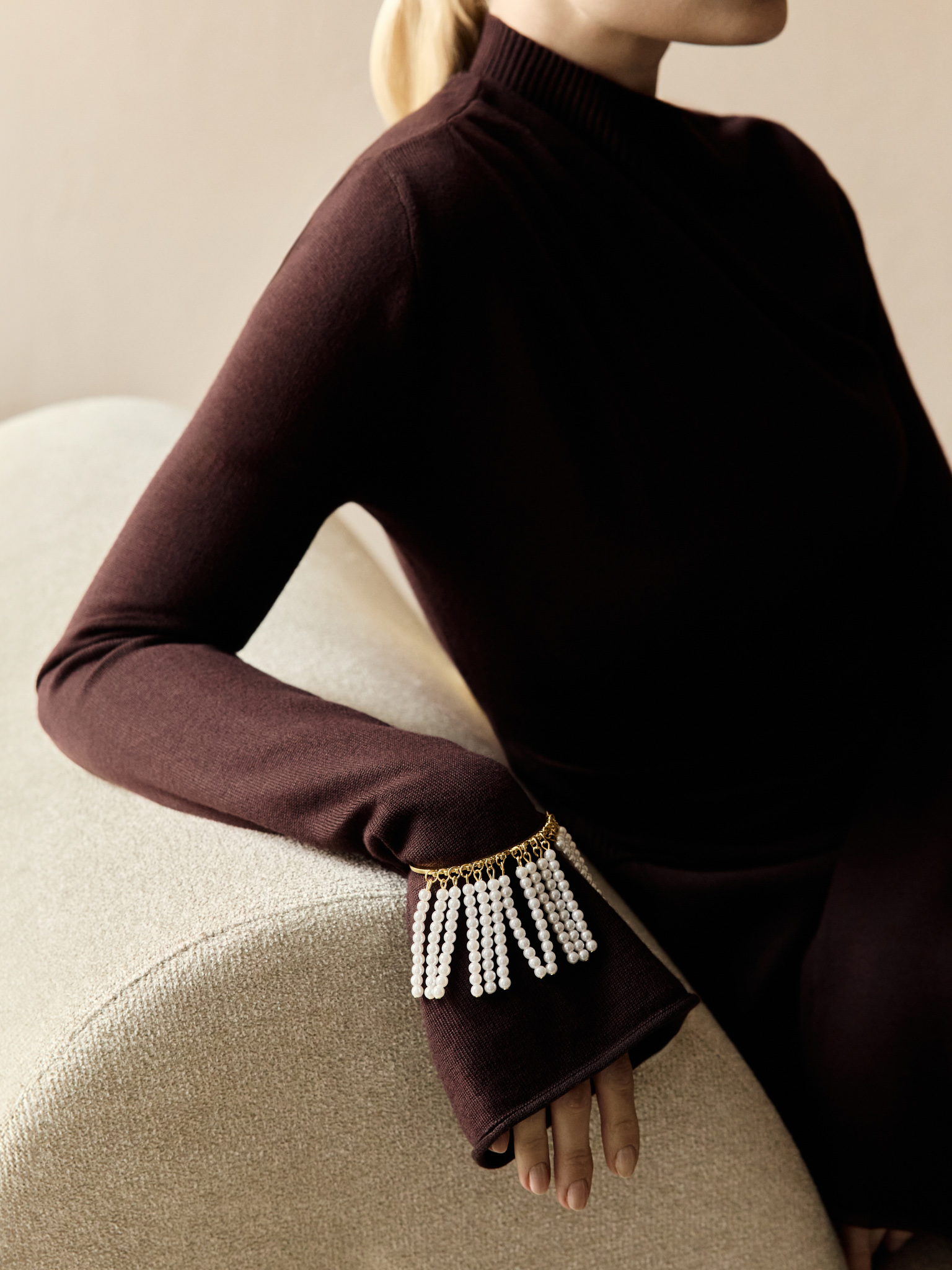 Slim bracelet with fringe of beads