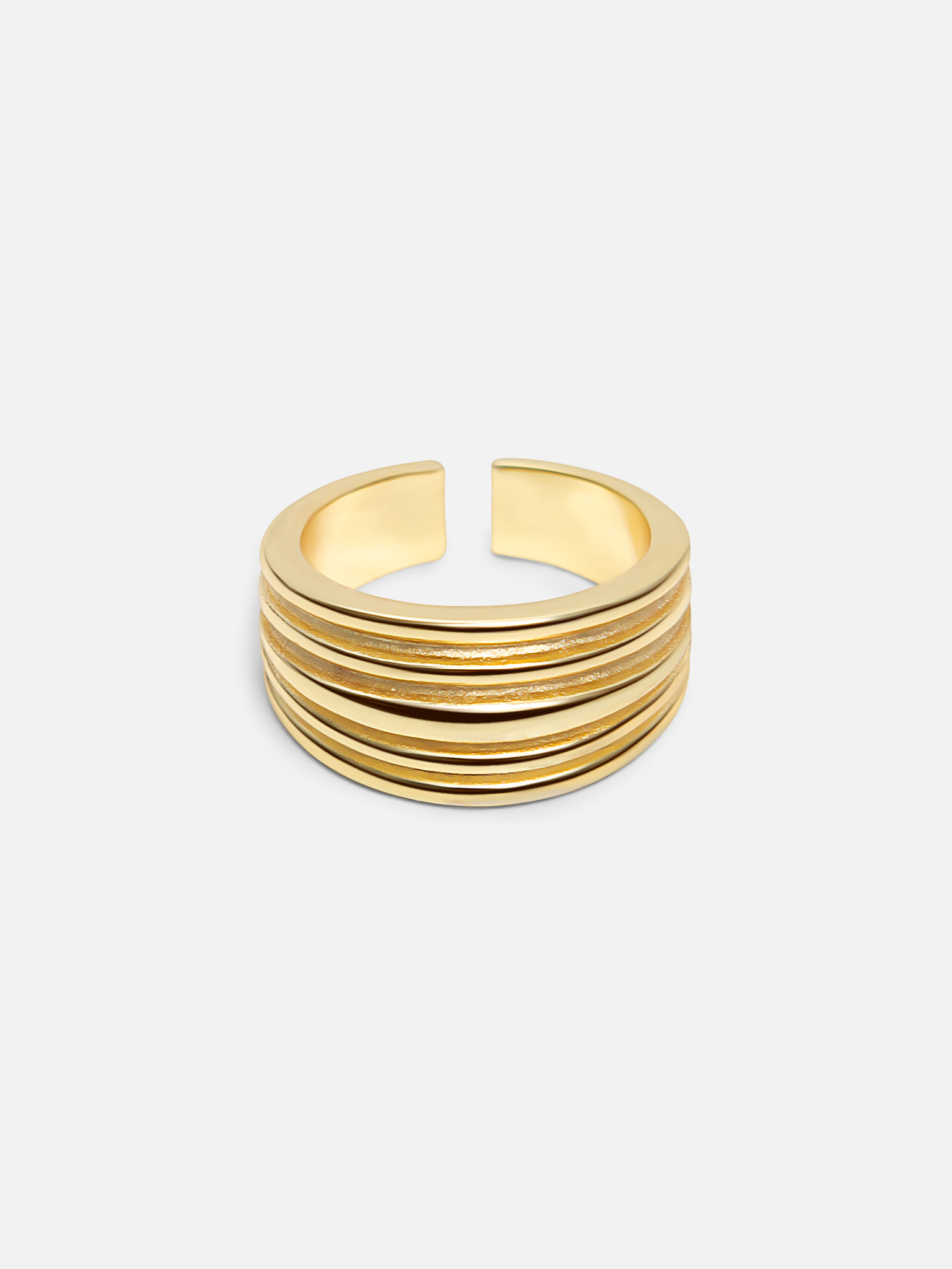 Set of two rings with textured surface
