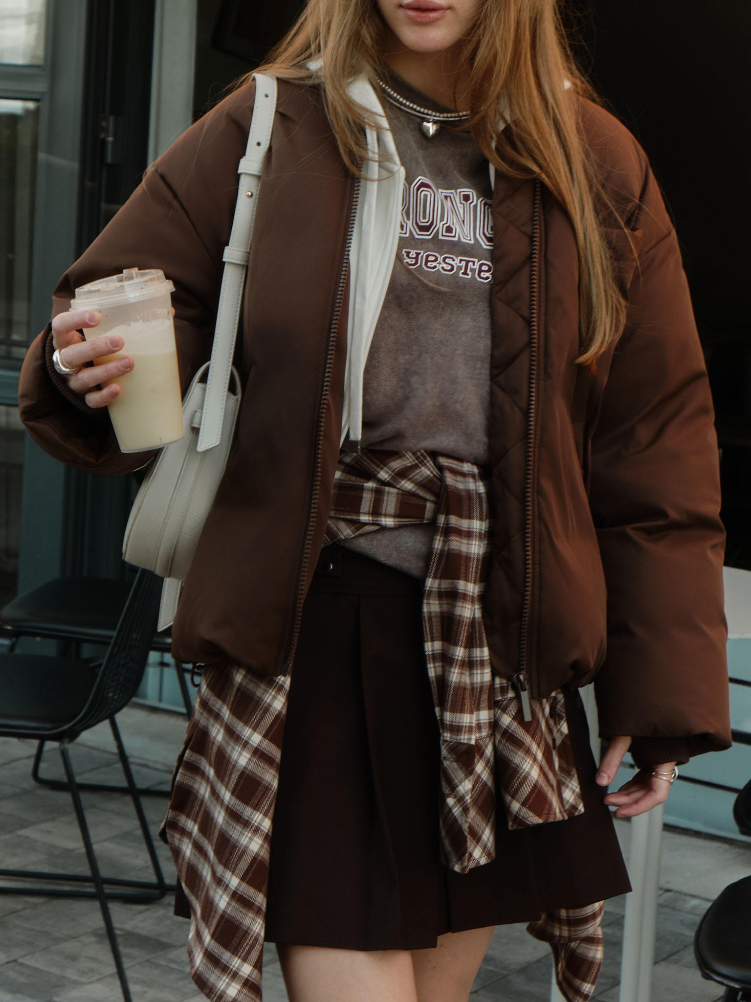 Дутый бомбер свободного кроя