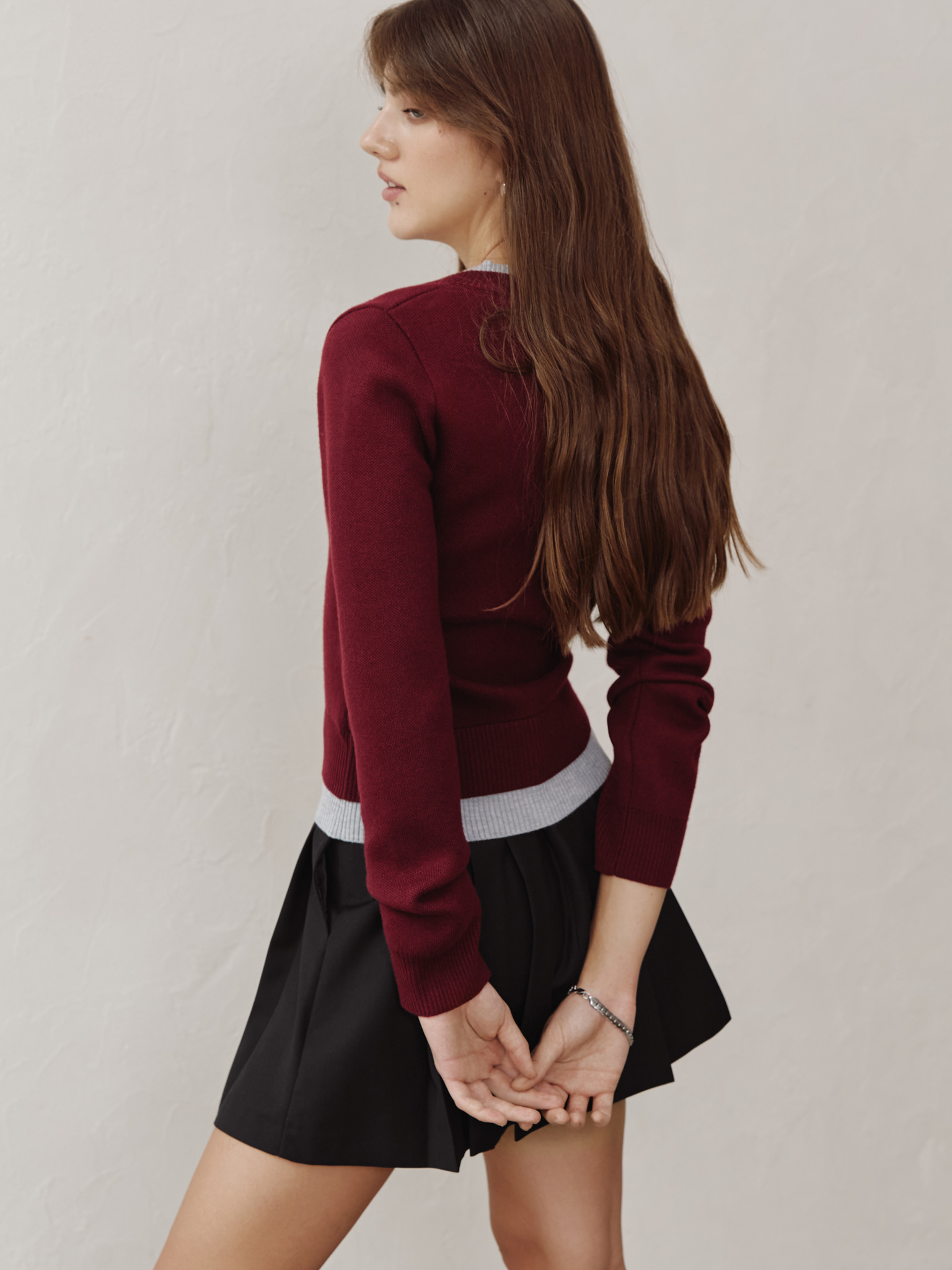 Трикотажный джемпер с контрастными деталями