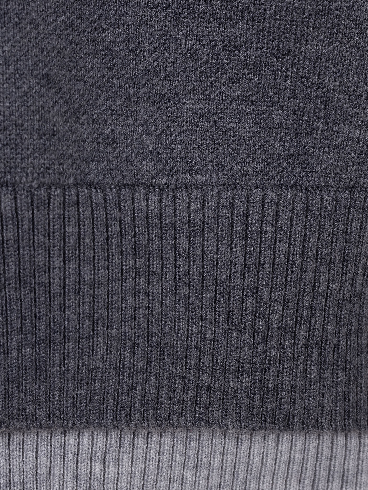 Кардиган с контрастными деталями и металлическими пуговицами