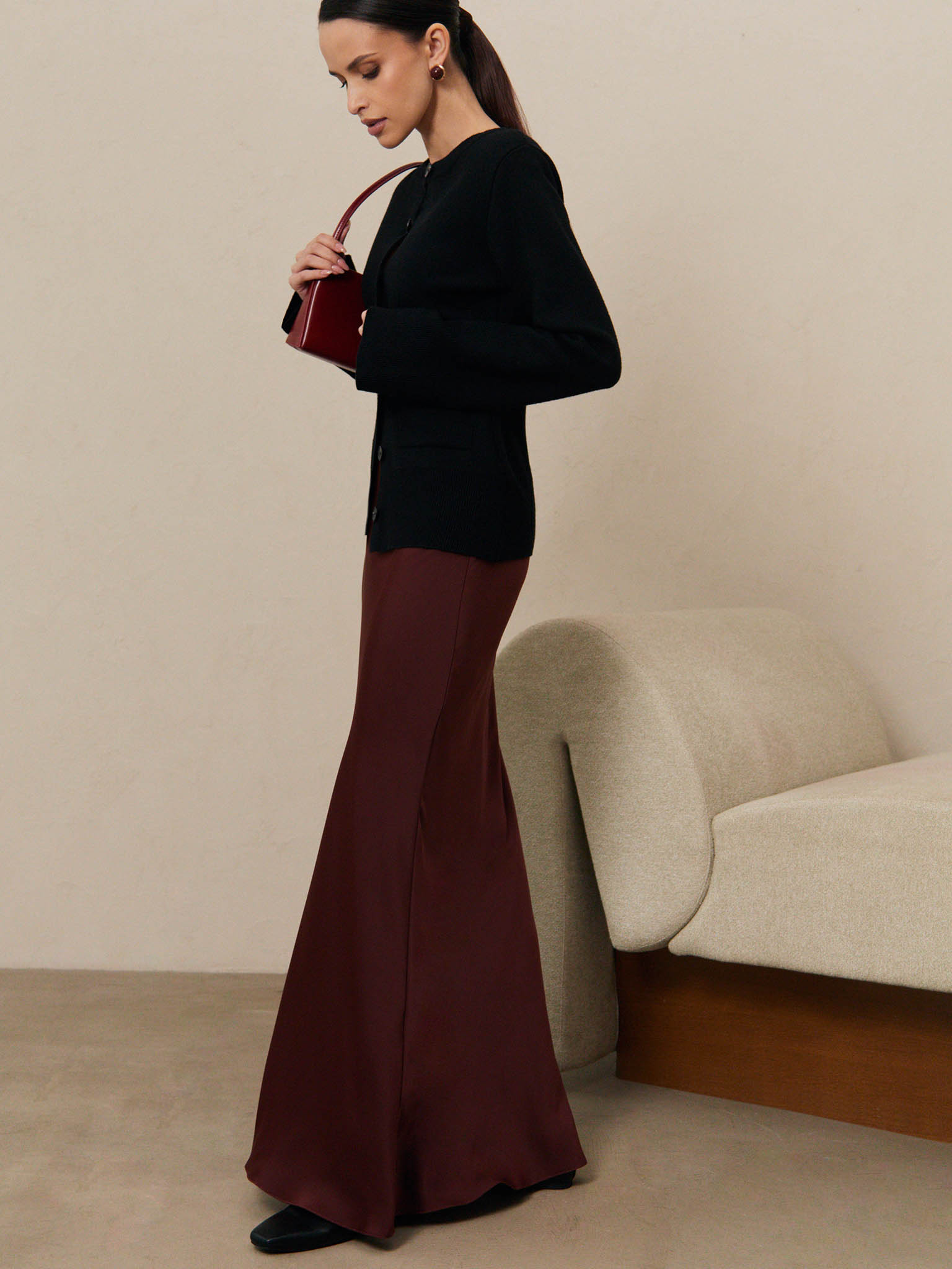 Удлиненный кардиган с крупными пуговицами