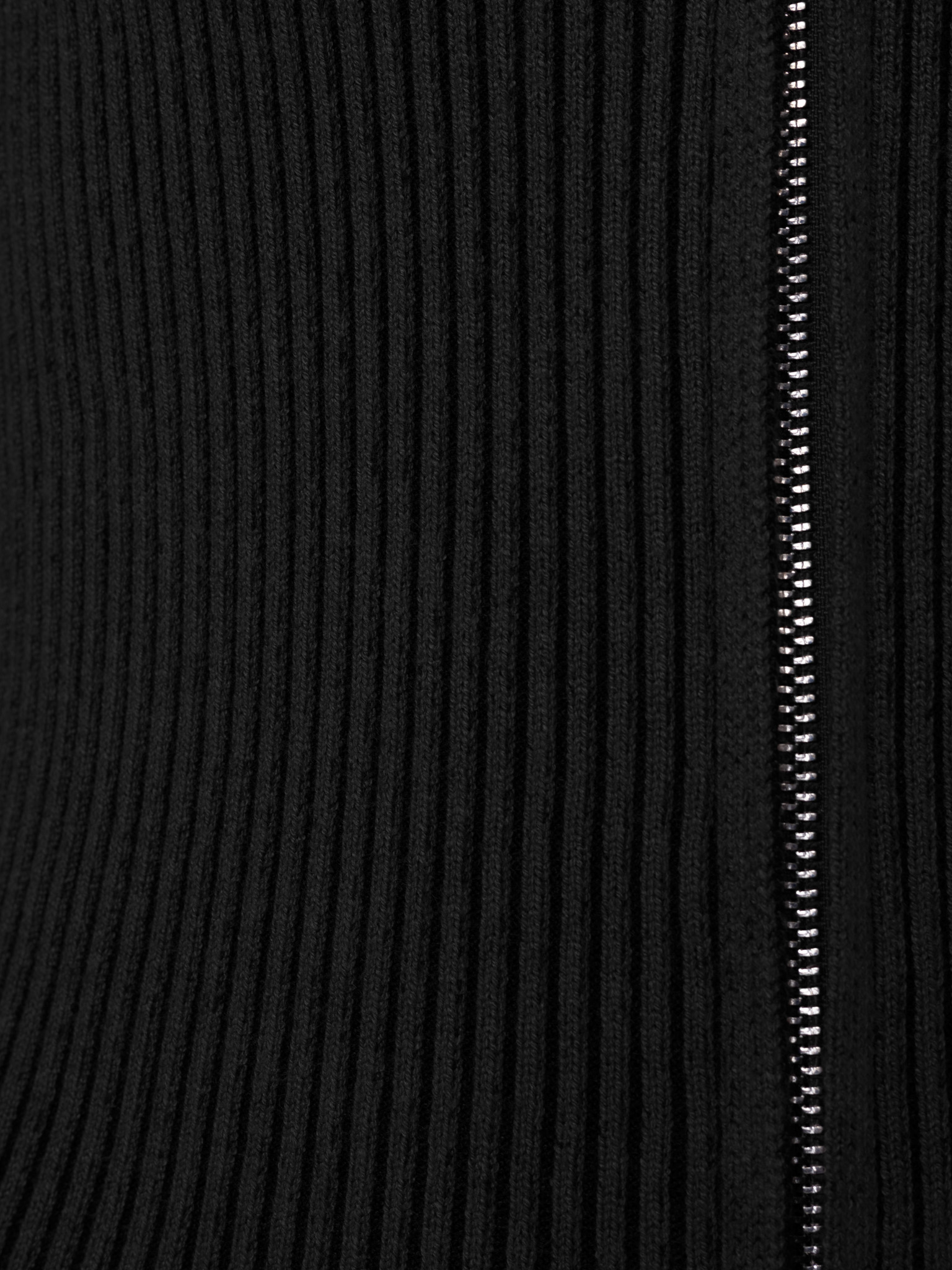 Rib-knit cardigan with zip fastening