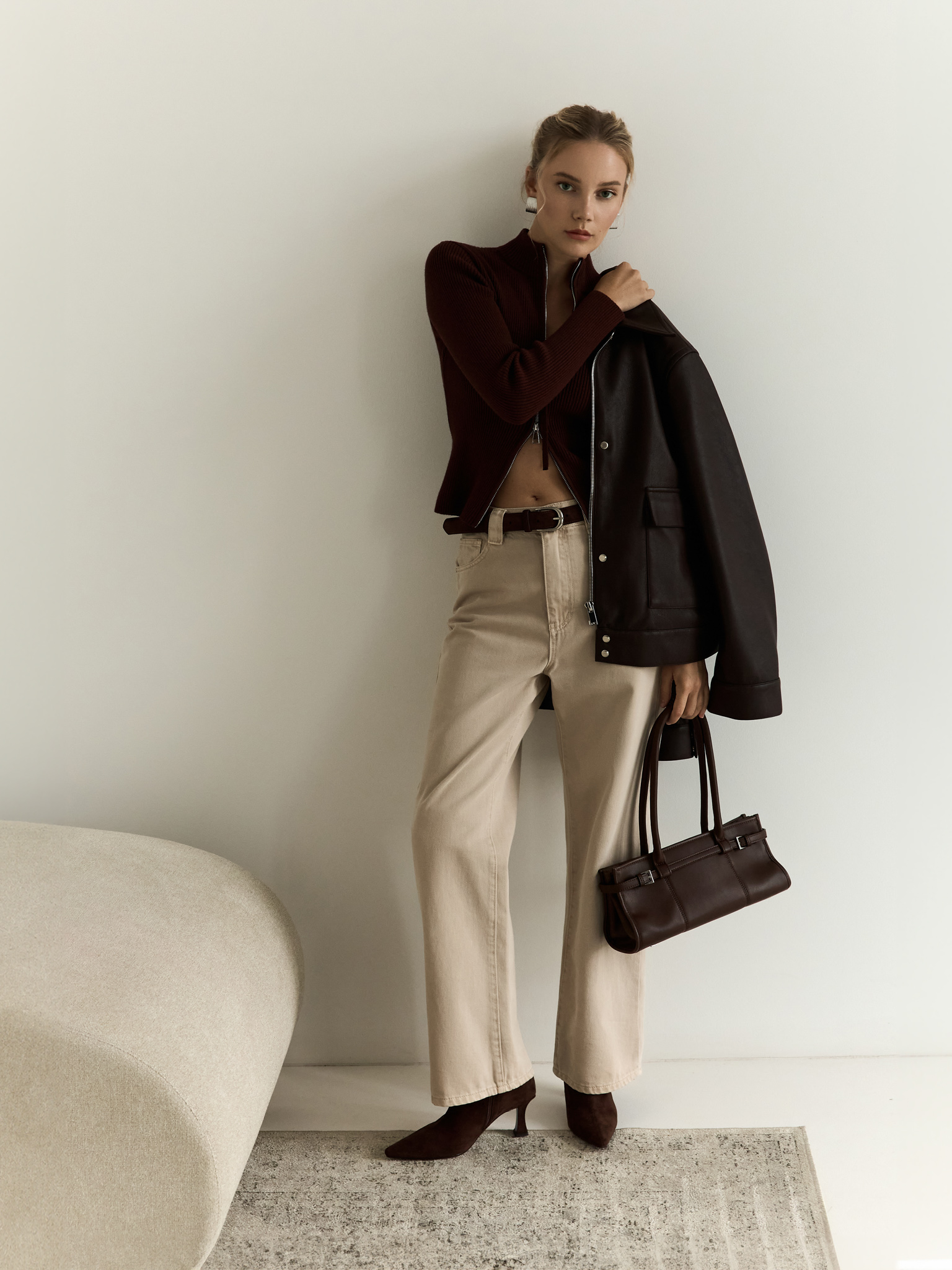 Rib-knit cardigan with zip fastening