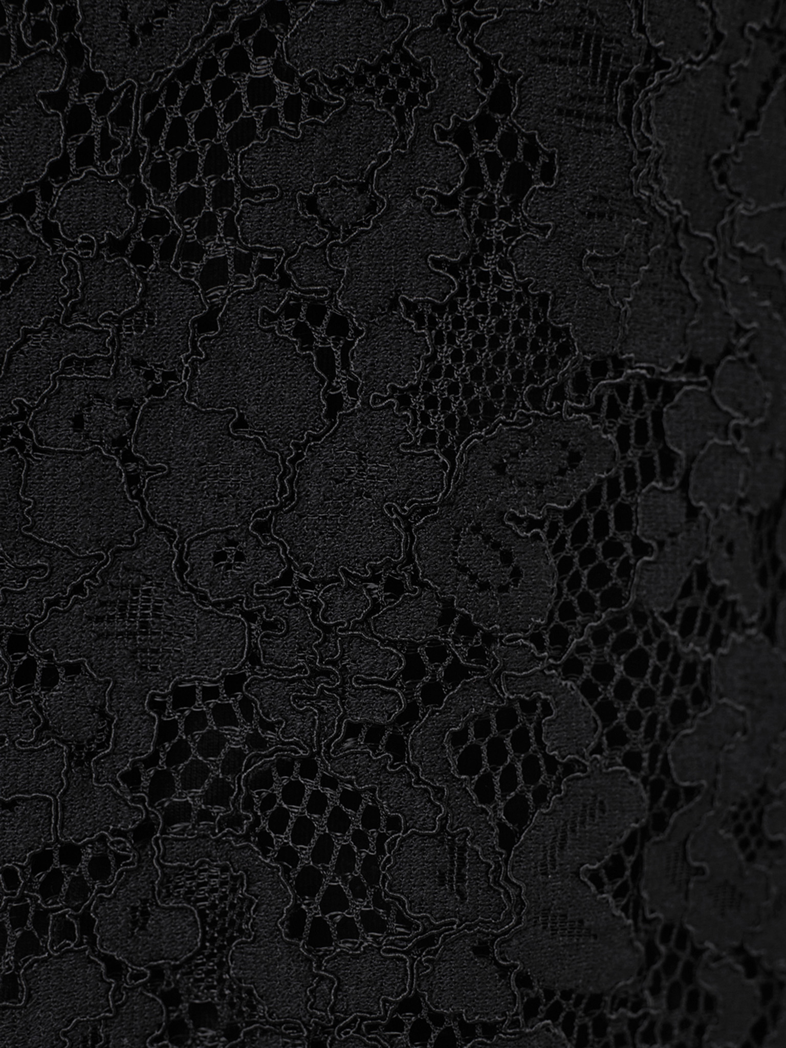 Guipure blouse with a top