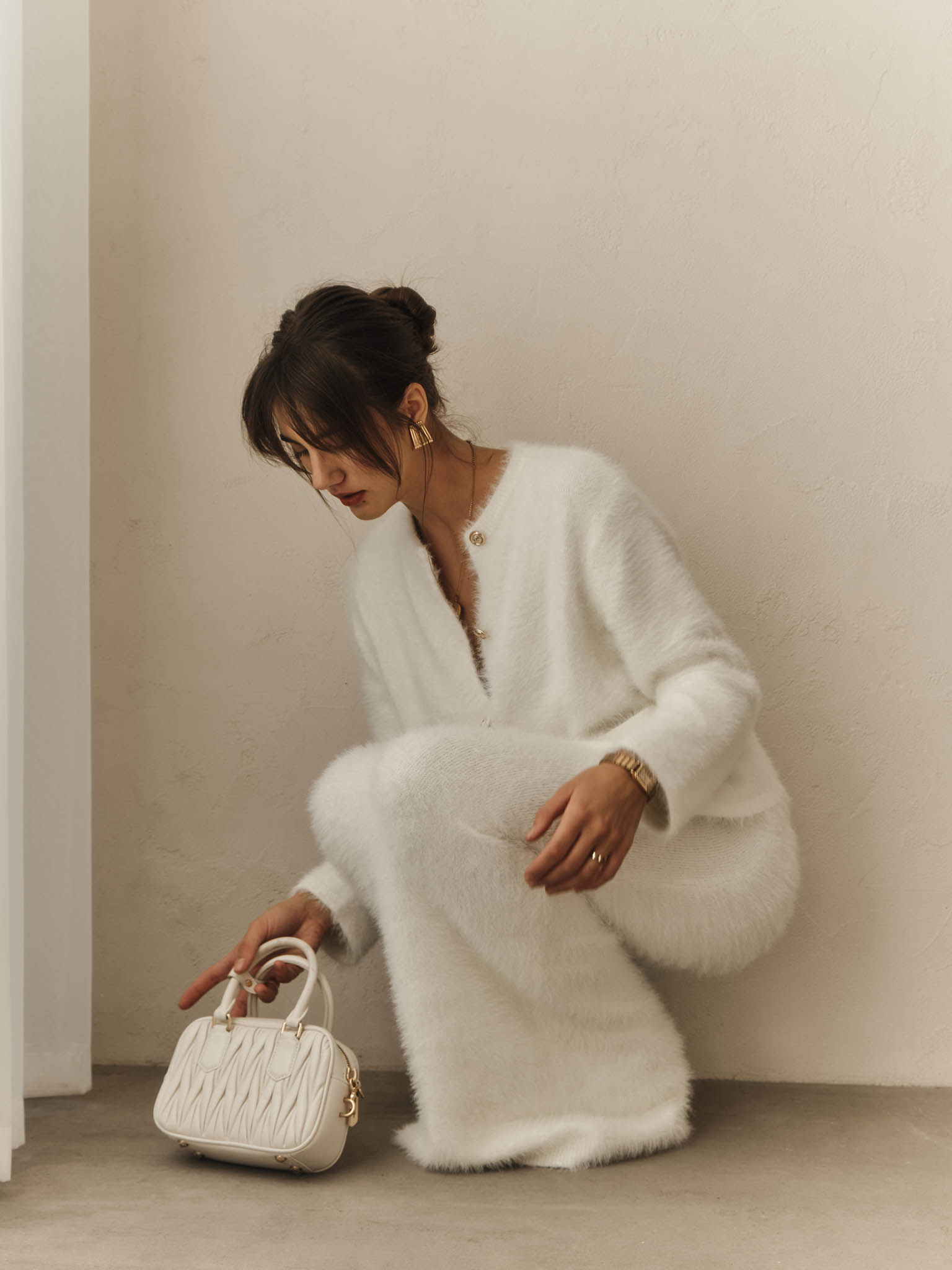 Loose fluffy knitted cardigan