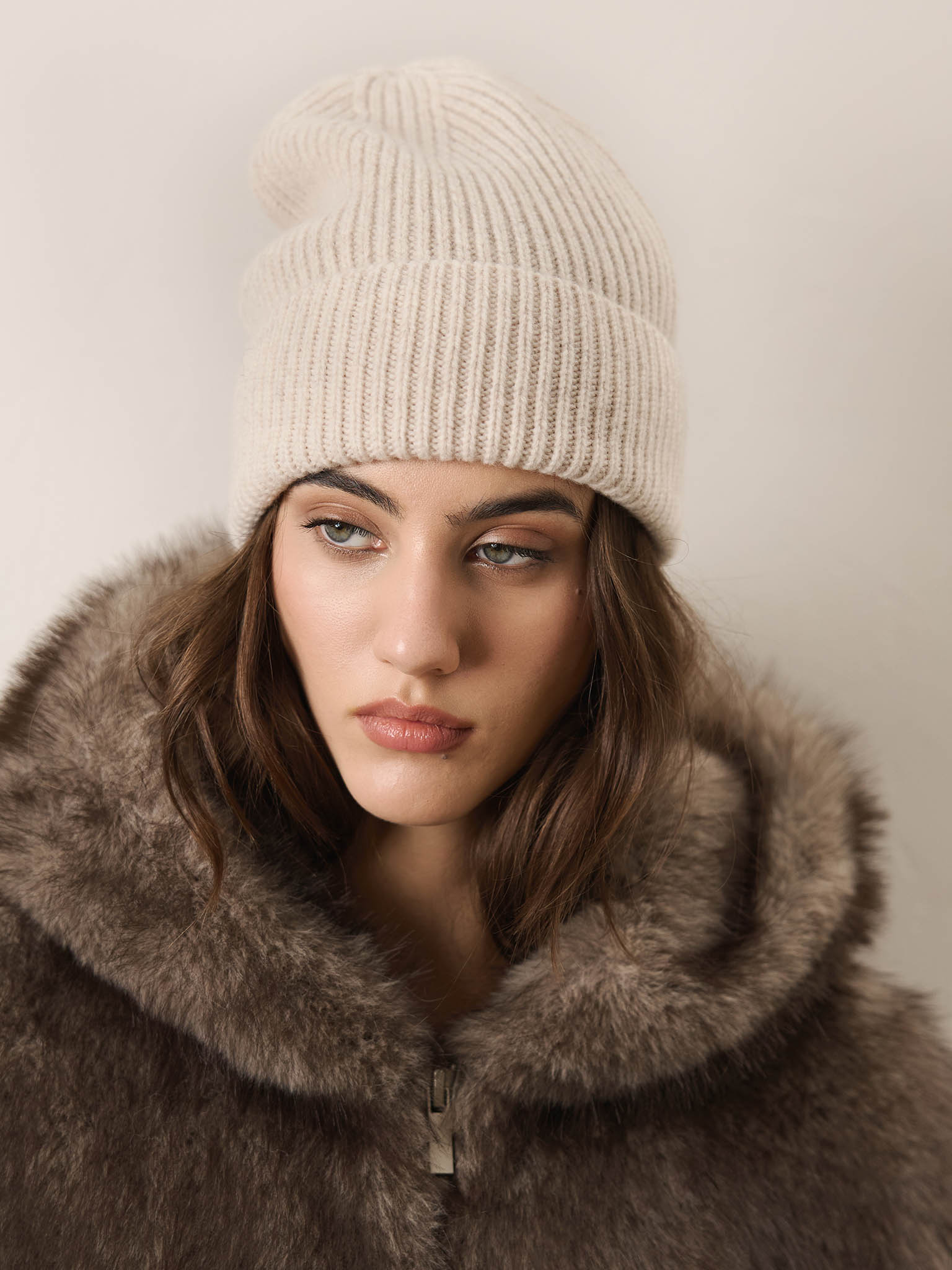 Woollen ribbed beanie