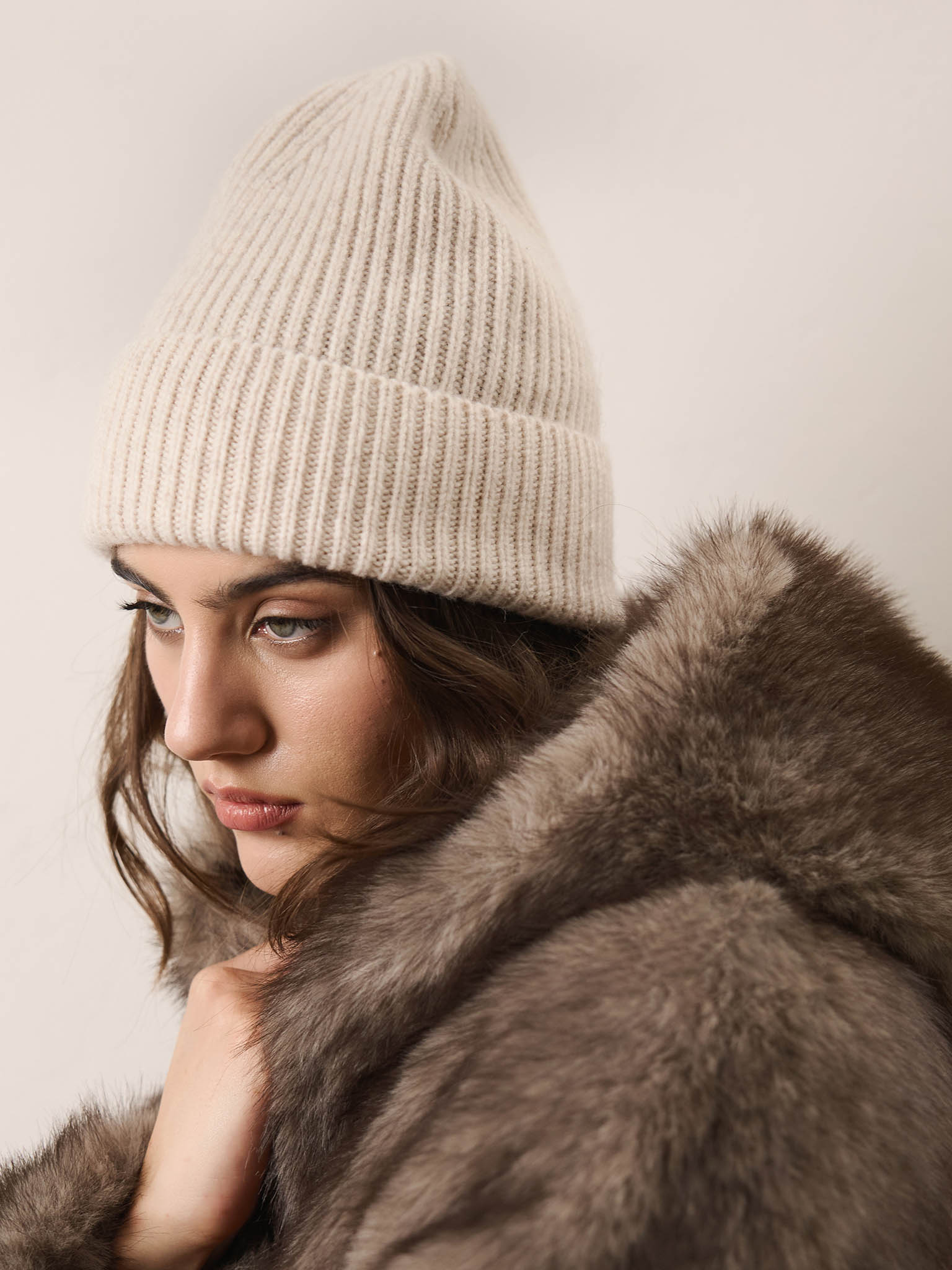 Woollen ribbed beanie