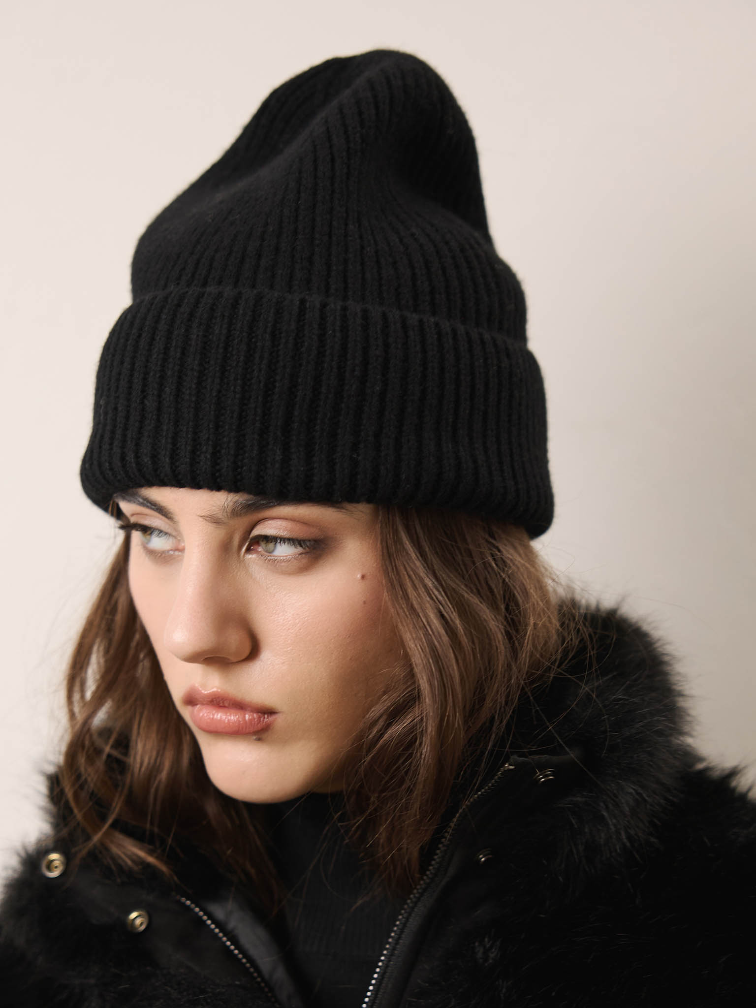Woollen ribbed beanie