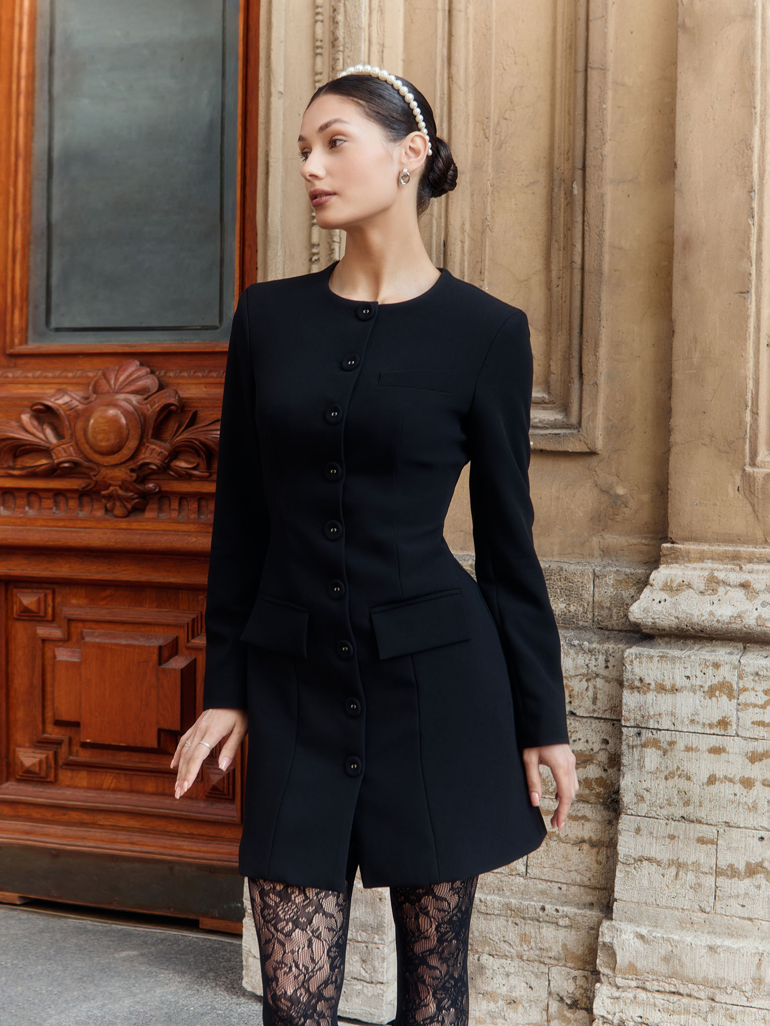 Fitted mini blazer dress with button fastening