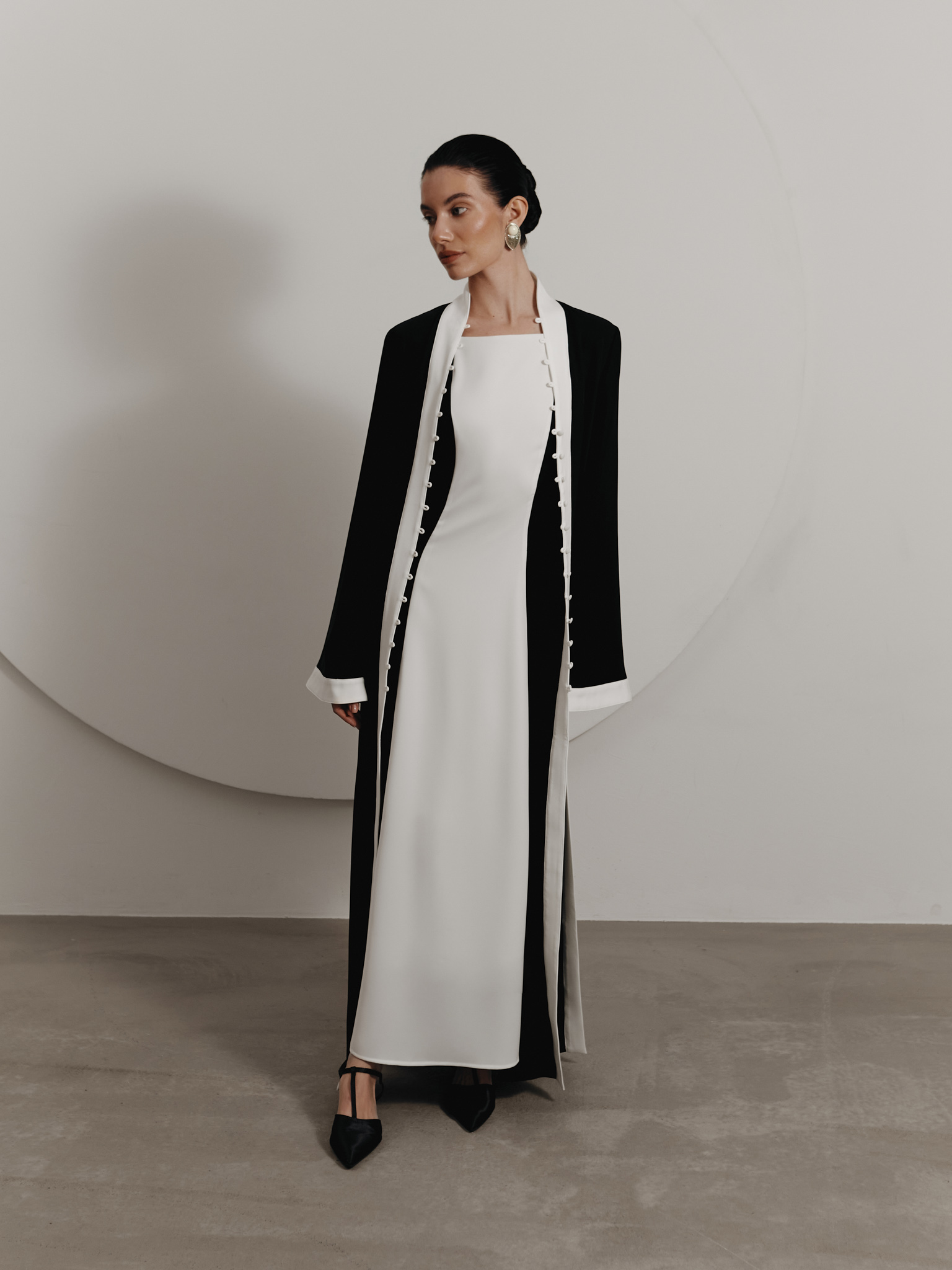 Sleeveless fitted maxi dress