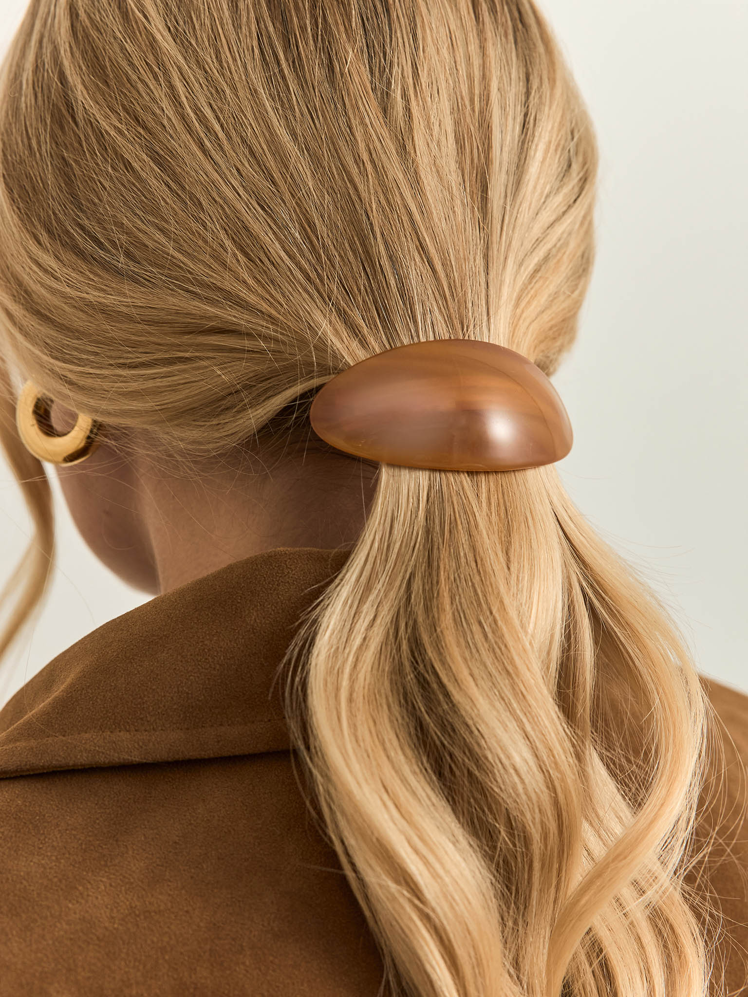 Заколка для волос овальной формы