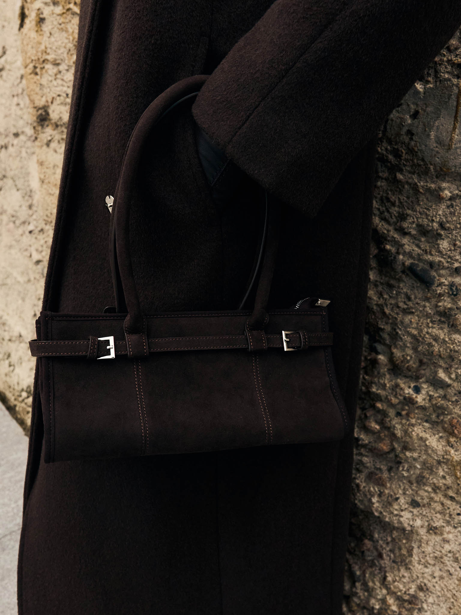 Rectangular baguette bag with long handles