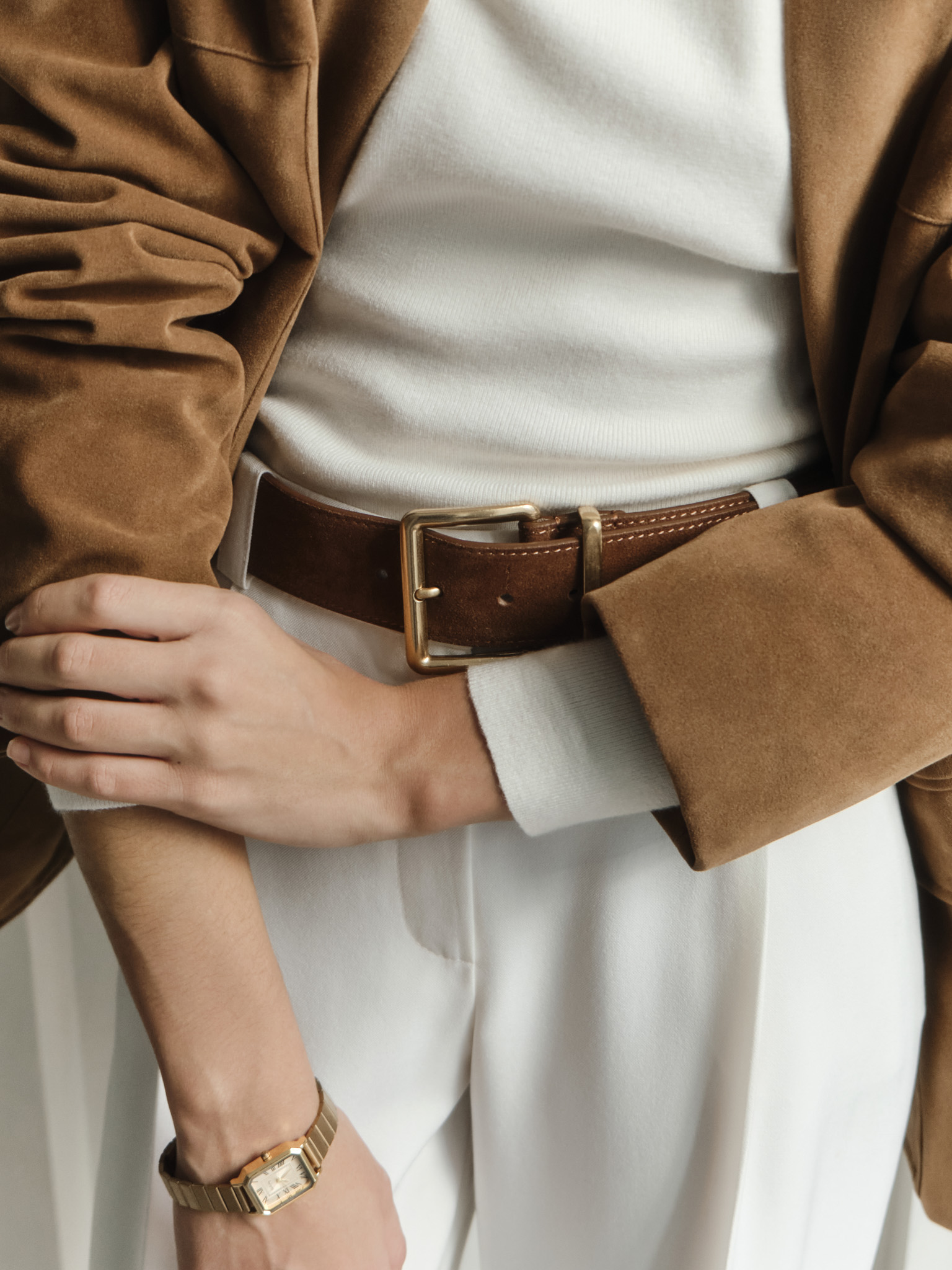 Leather belt with metal loop