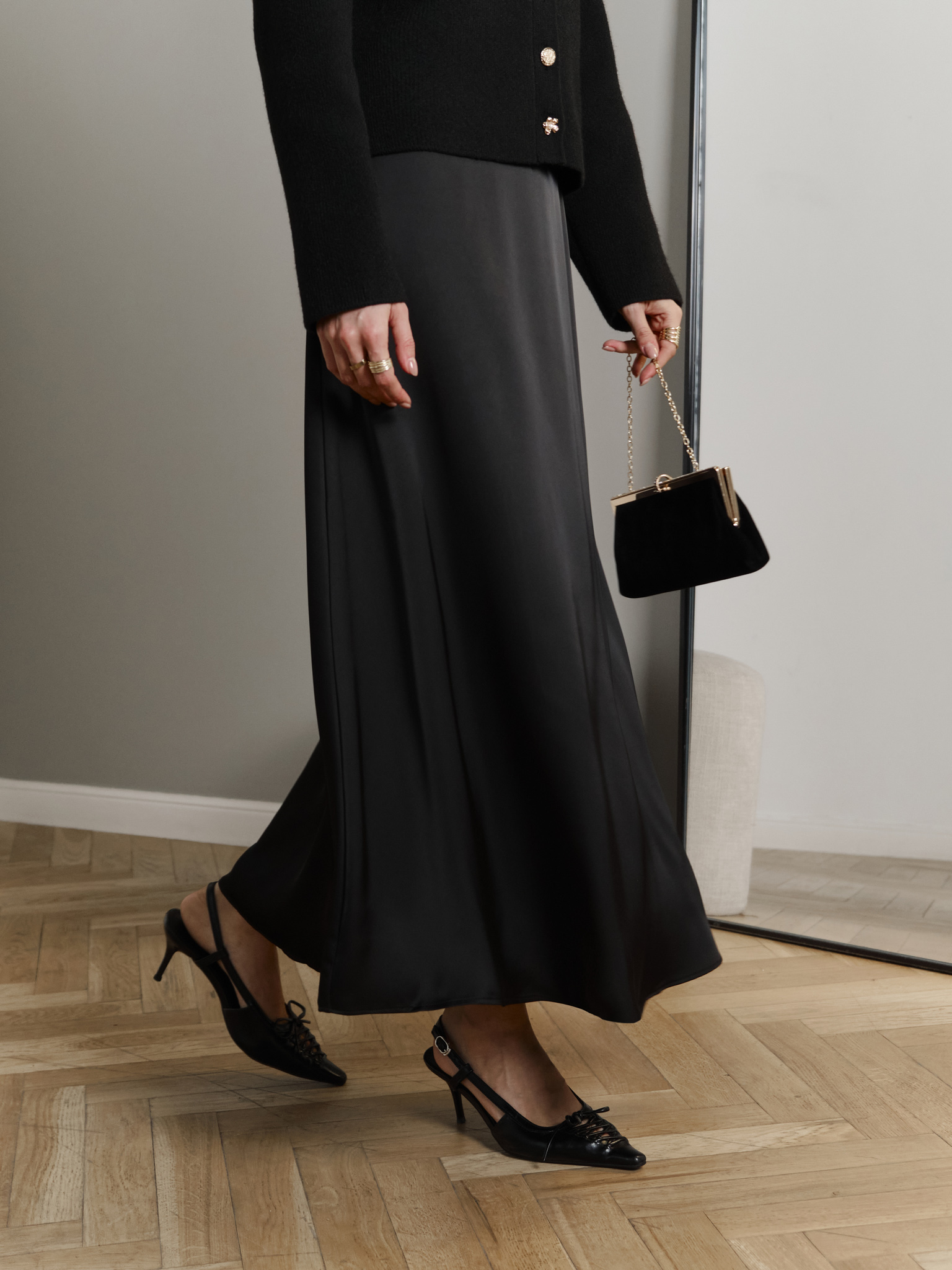 Flared maxi skirt in smooth fabric
