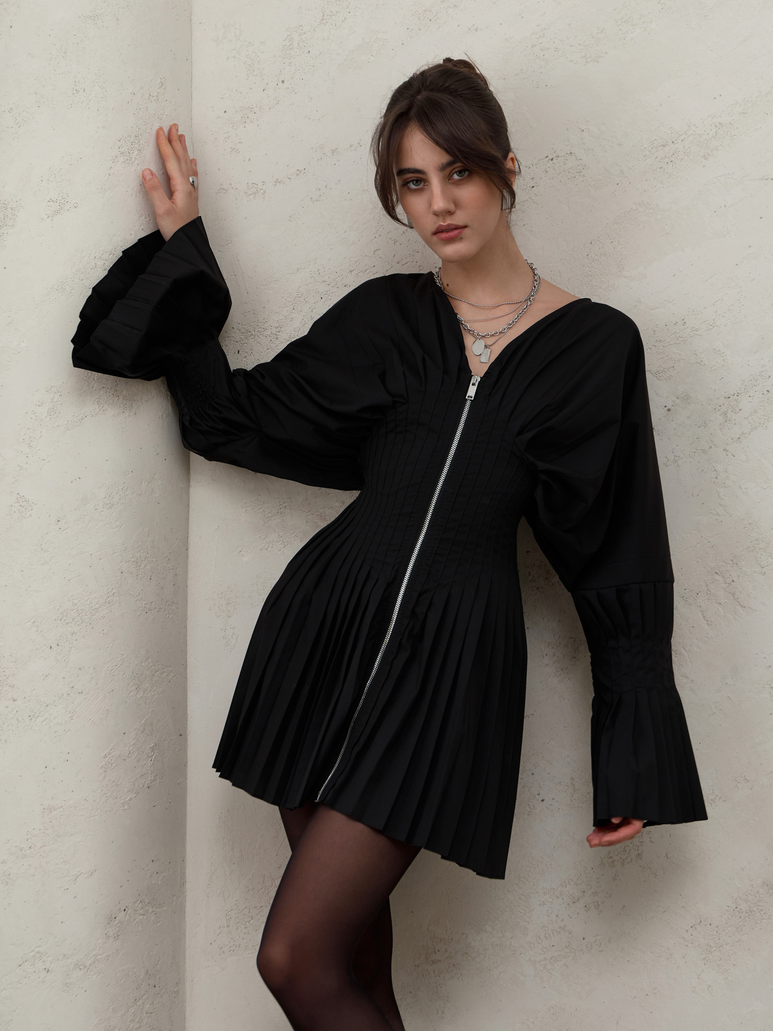 Mini dress with pleating and front zip