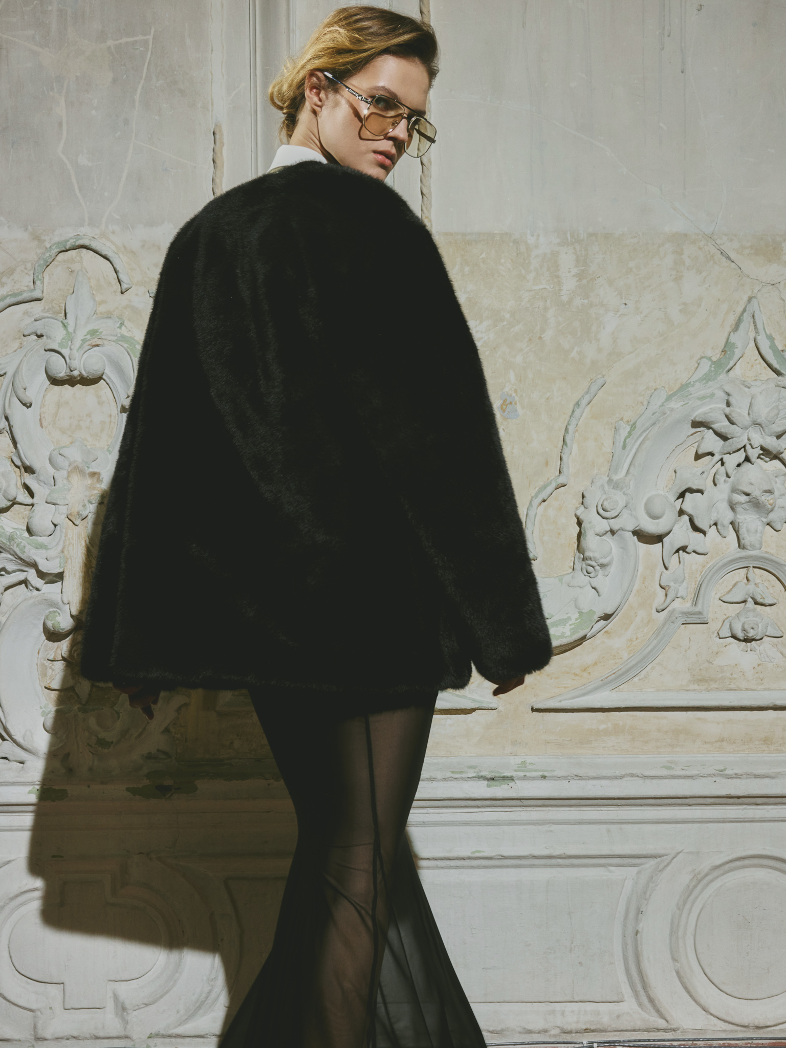 Short eco-fur coat without collar