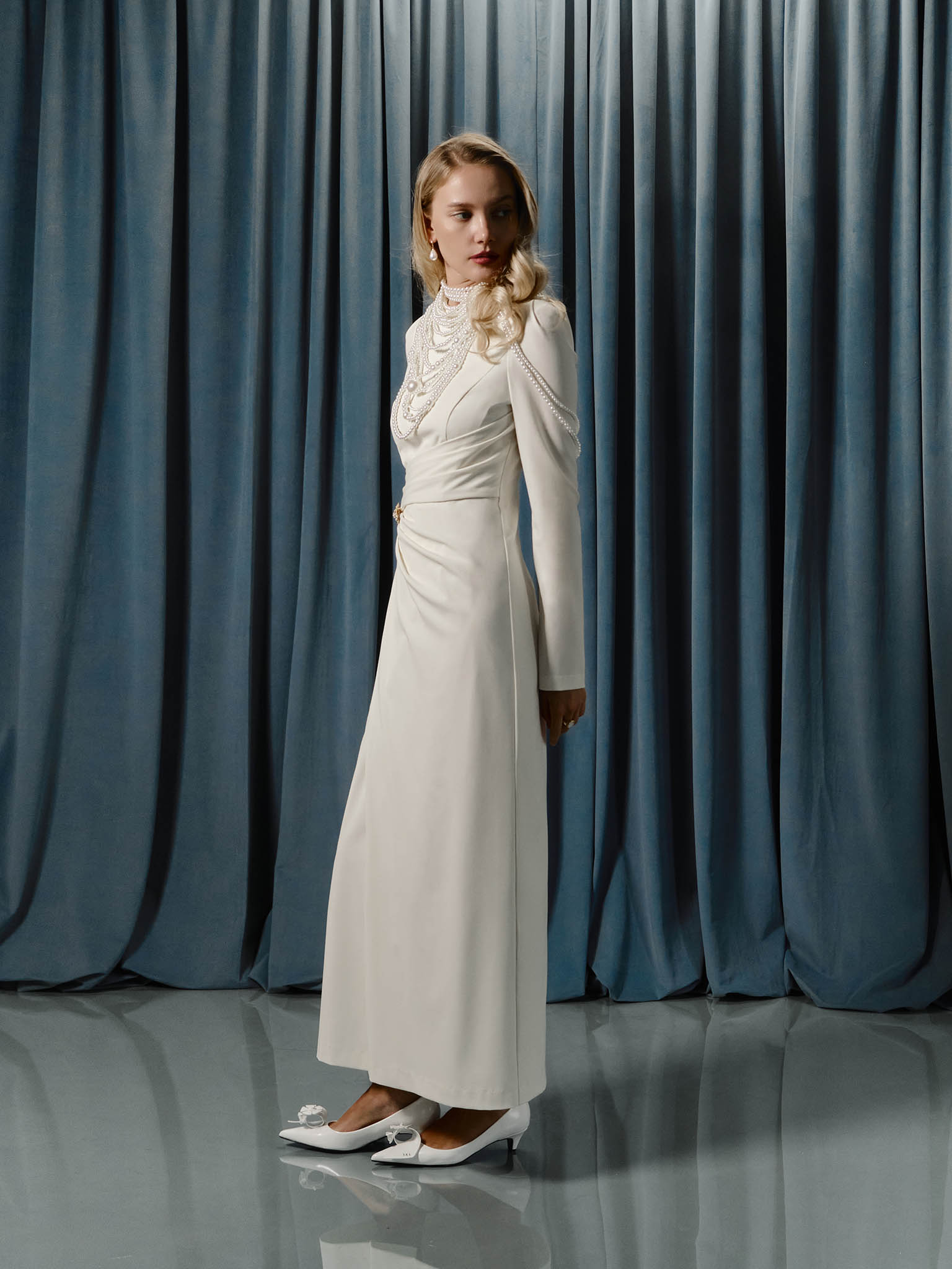 Maxi dress with draped waist and rhinestone brooch