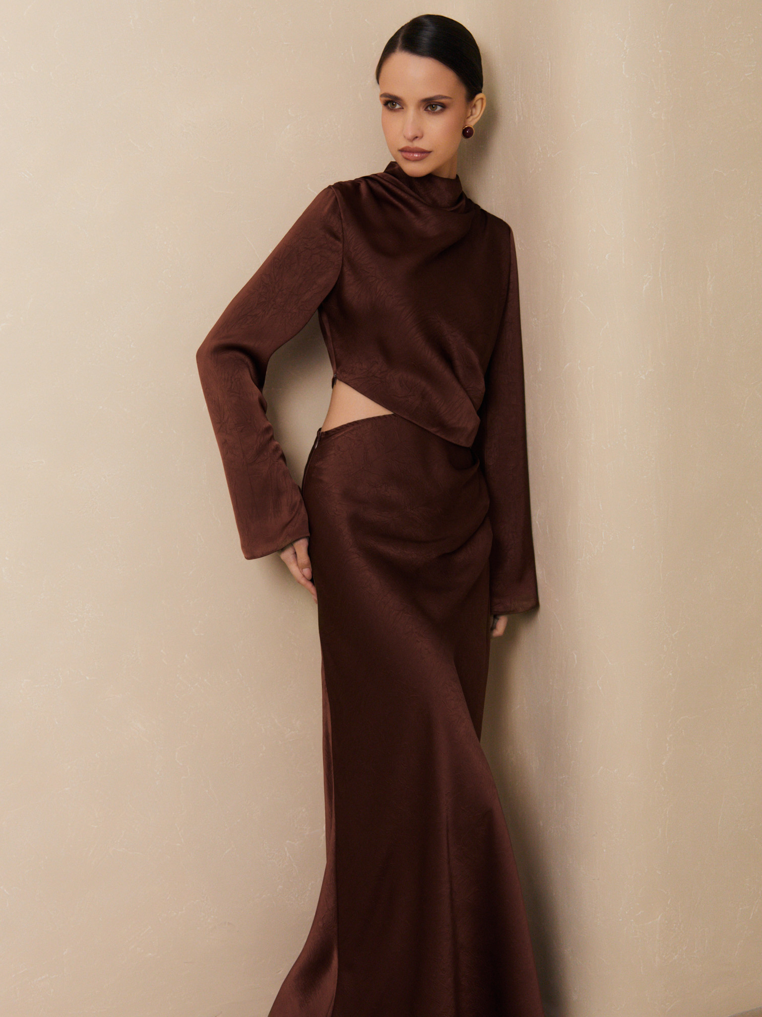 Textured satin maxi dress with slit at the waist