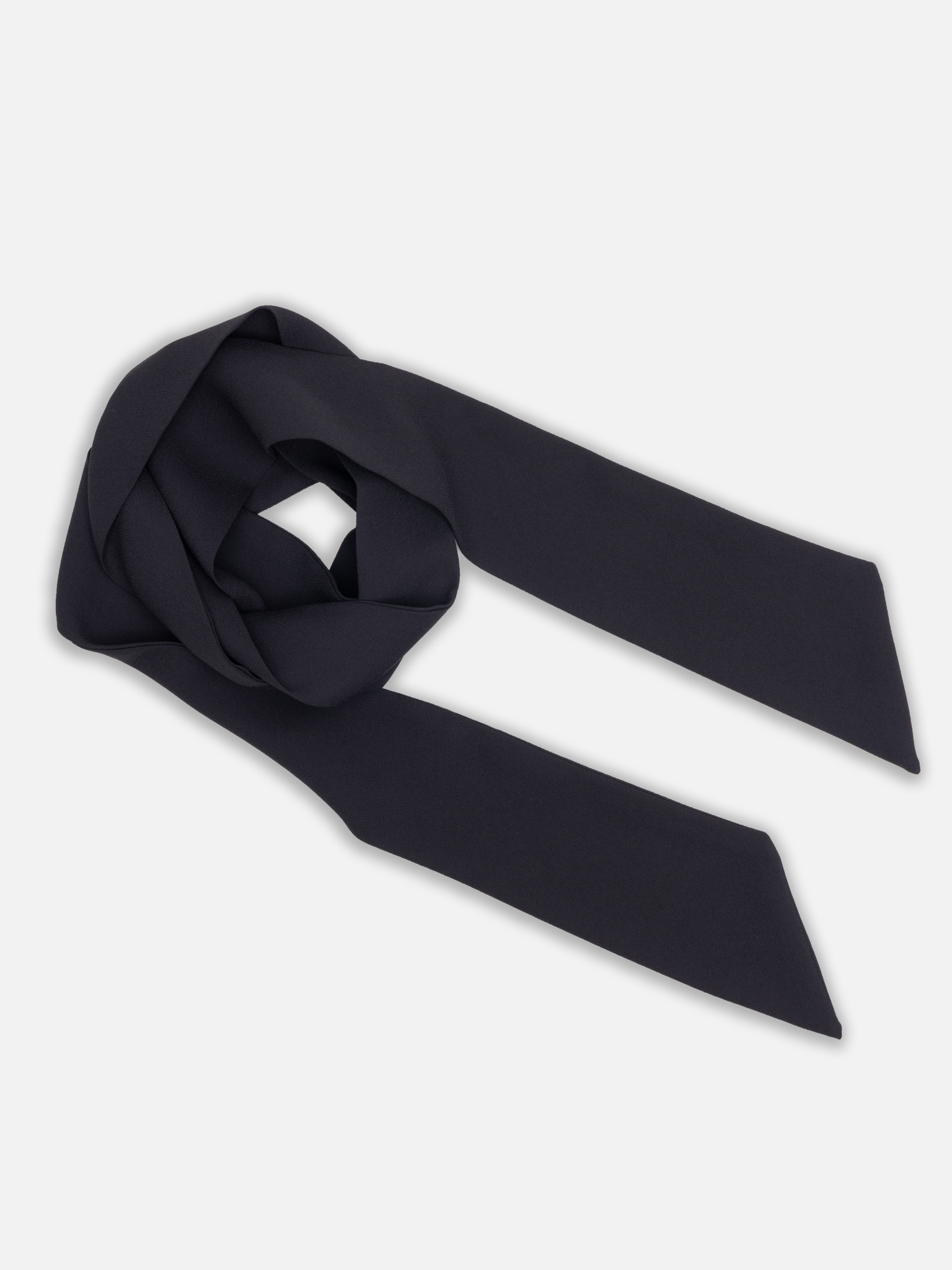 Шарф-лента из однотонной ткани