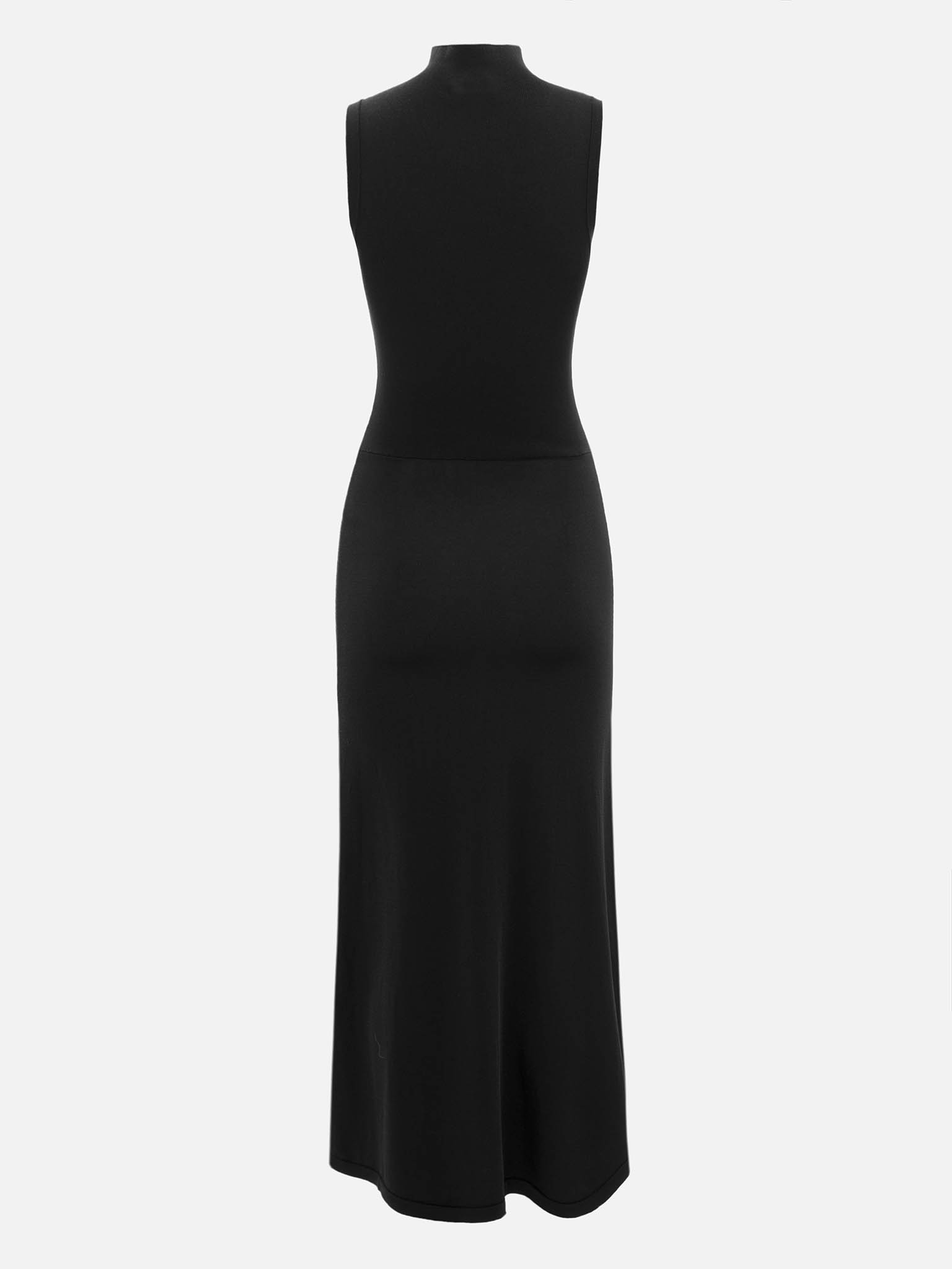 Sleeveless fitted maxi dress