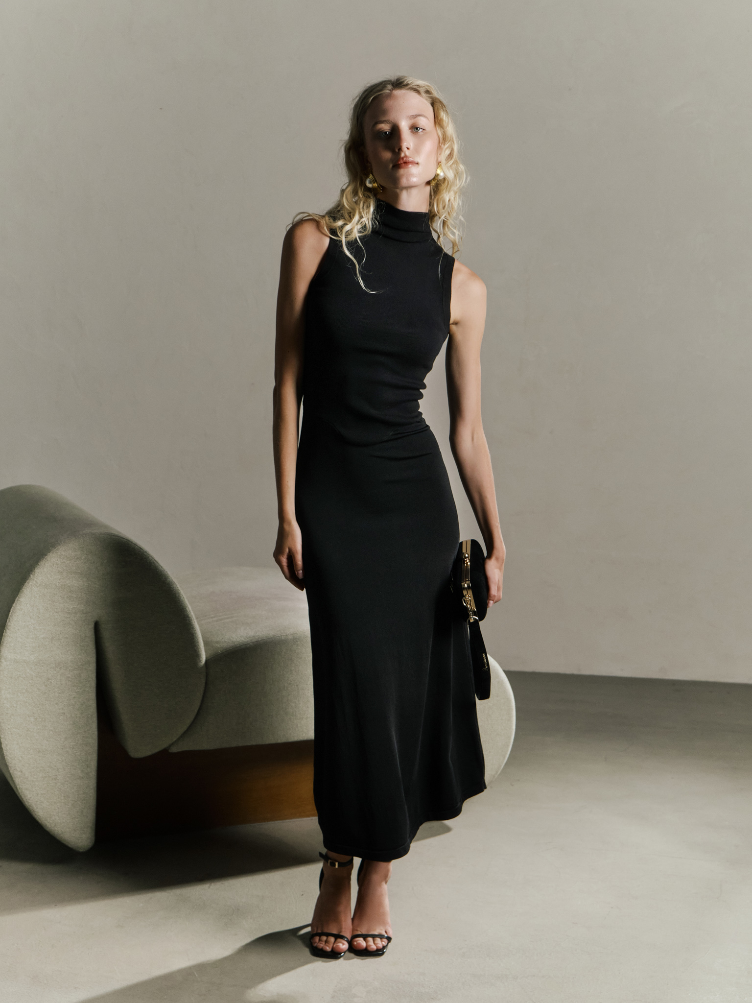 Sleeveless fitted maxi dress