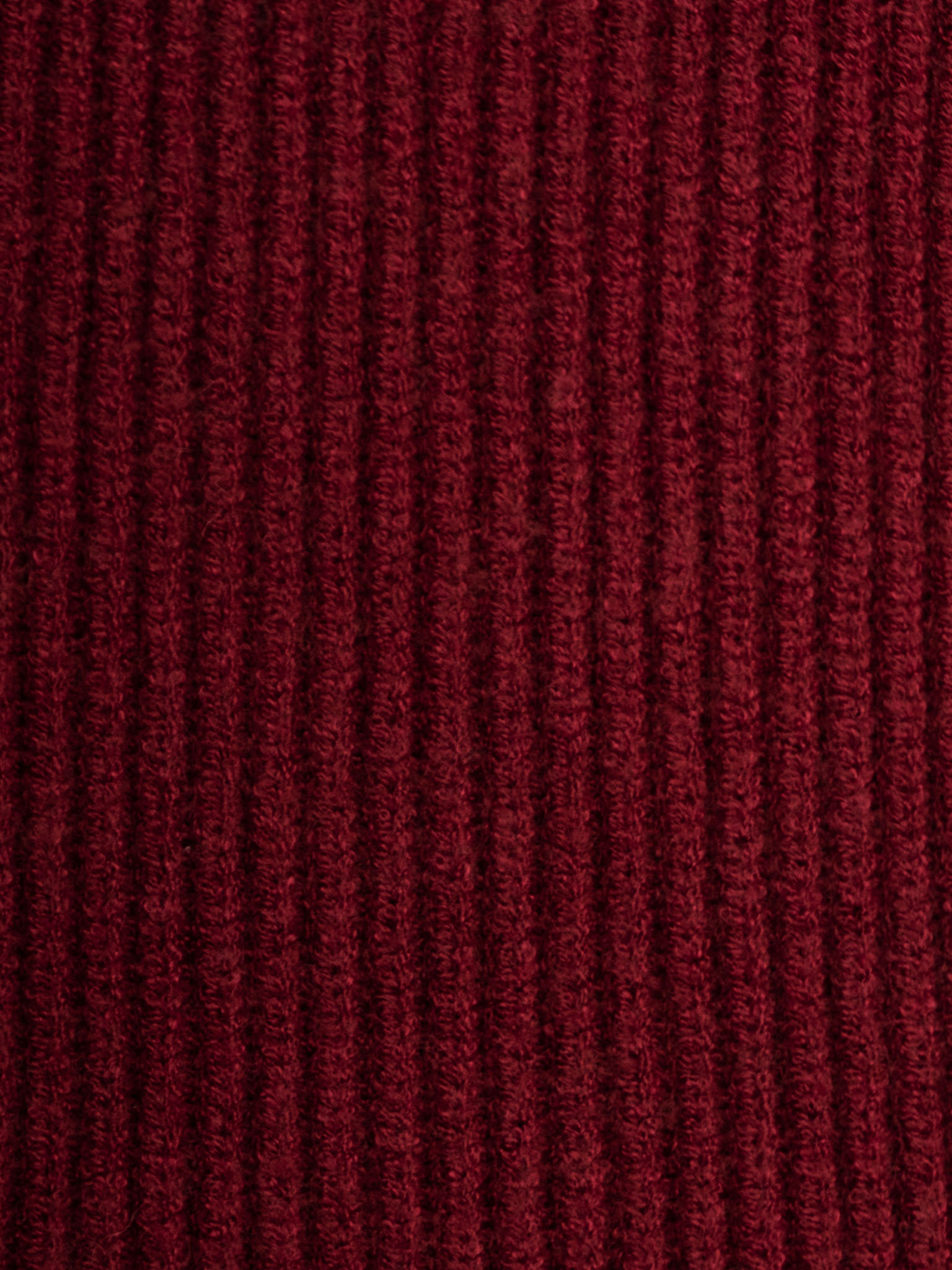 Set of beanie hat, scarf and gloves