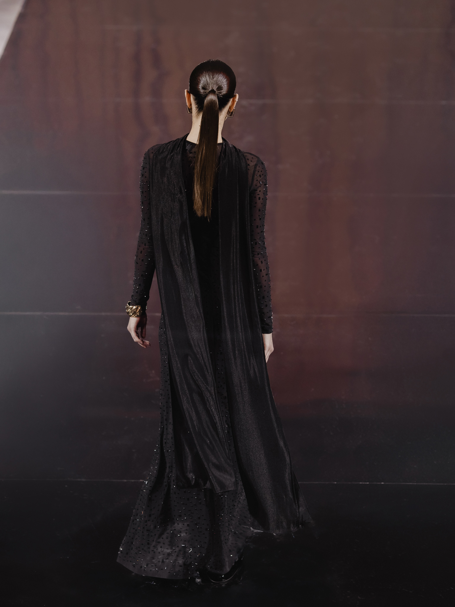 Maxi dress with gemstones