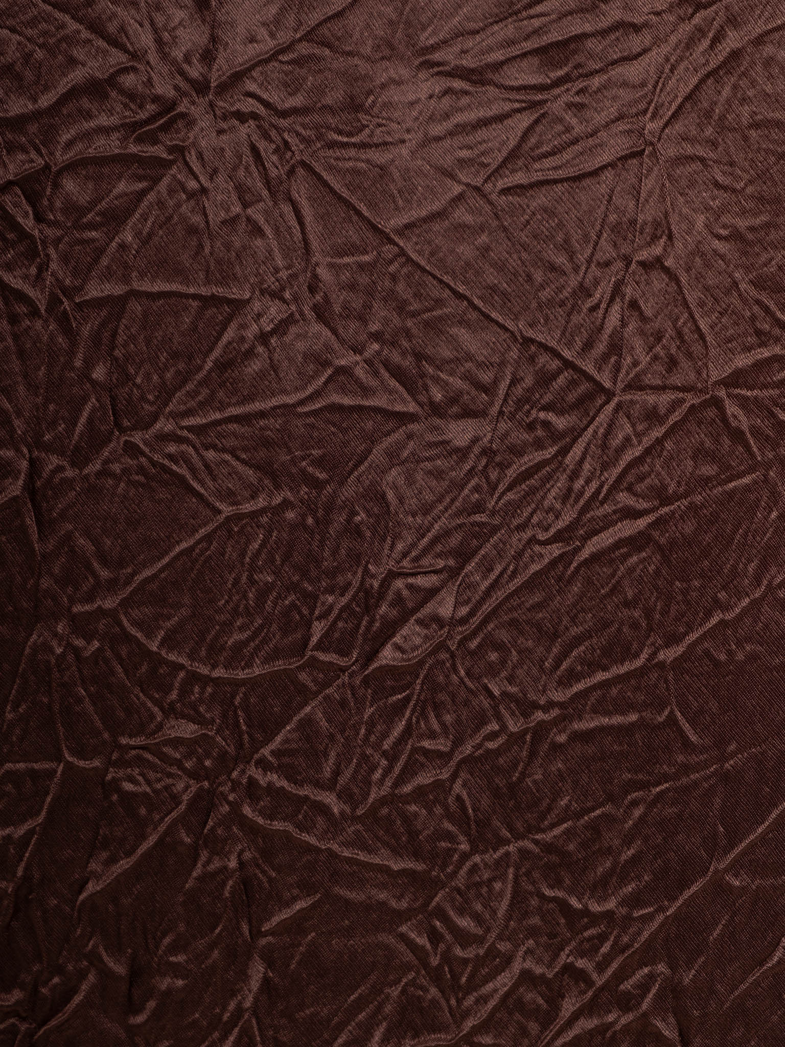 Fitted shirt in crinkled-effect fabric