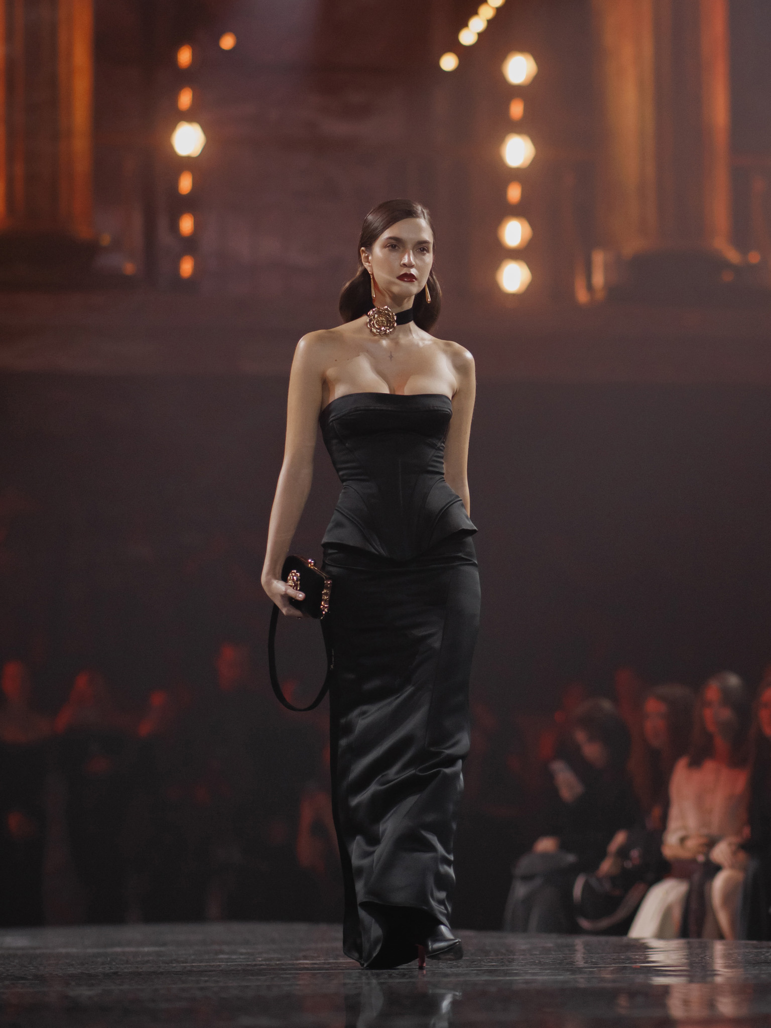 Корсет без бретелей