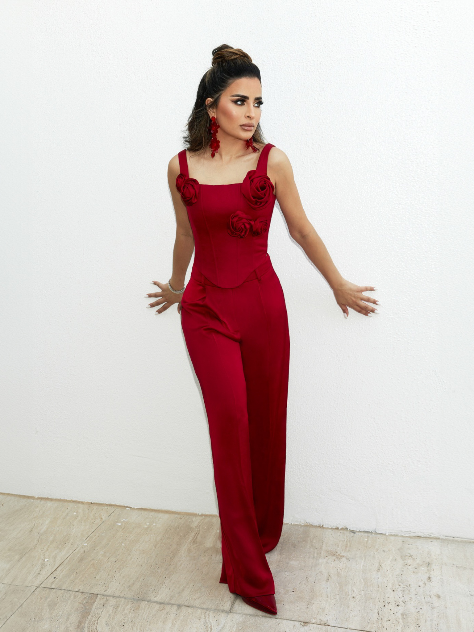 High-waisted smooth trousers