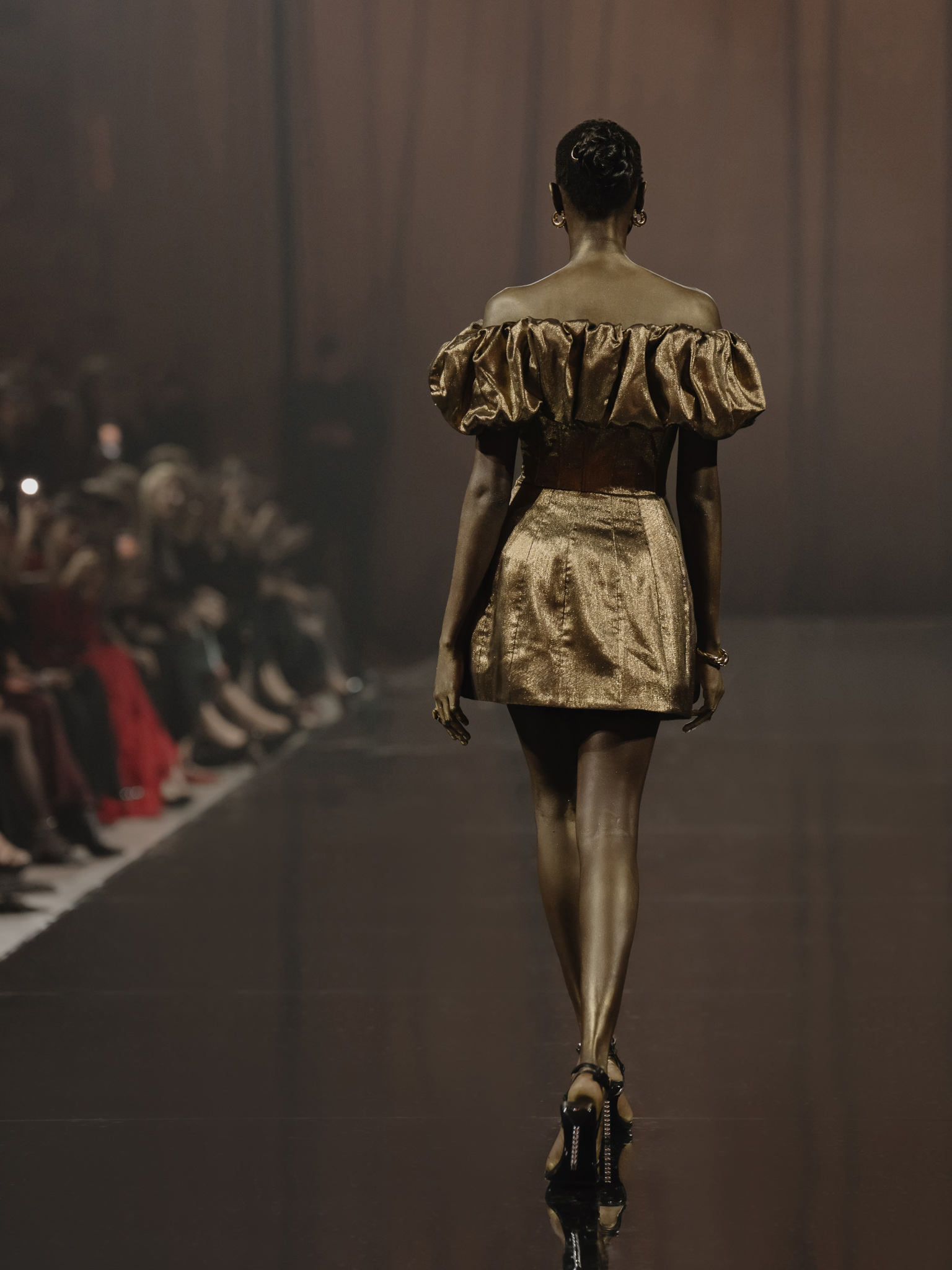 Metallic mini dress with voluminous detail on the bodice