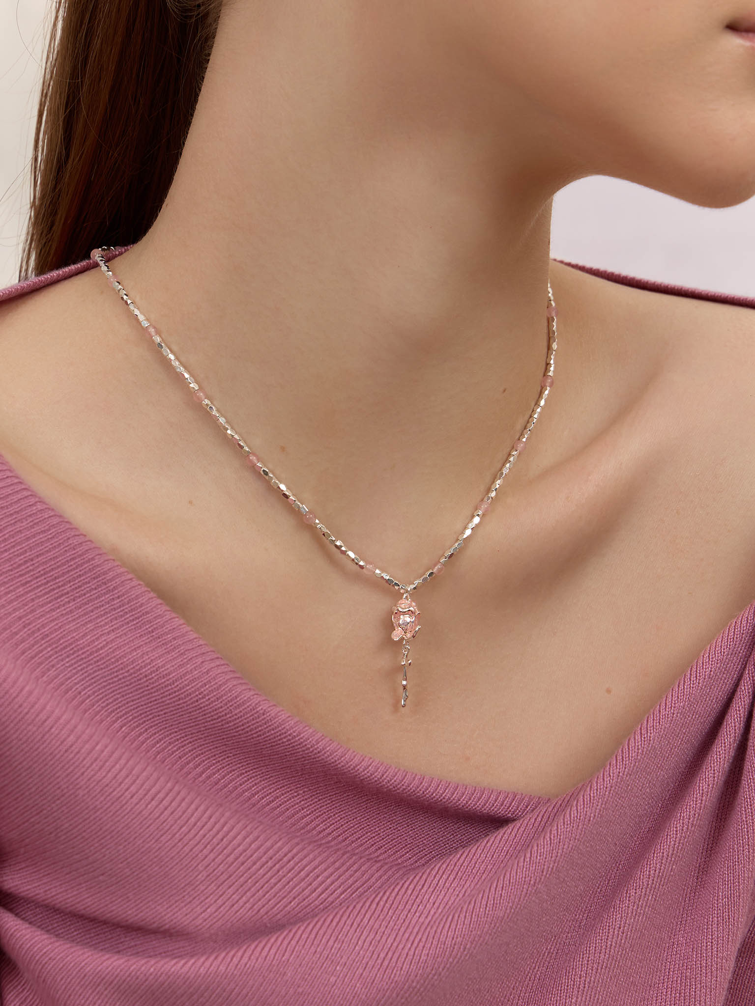 Necklace with flower pendant