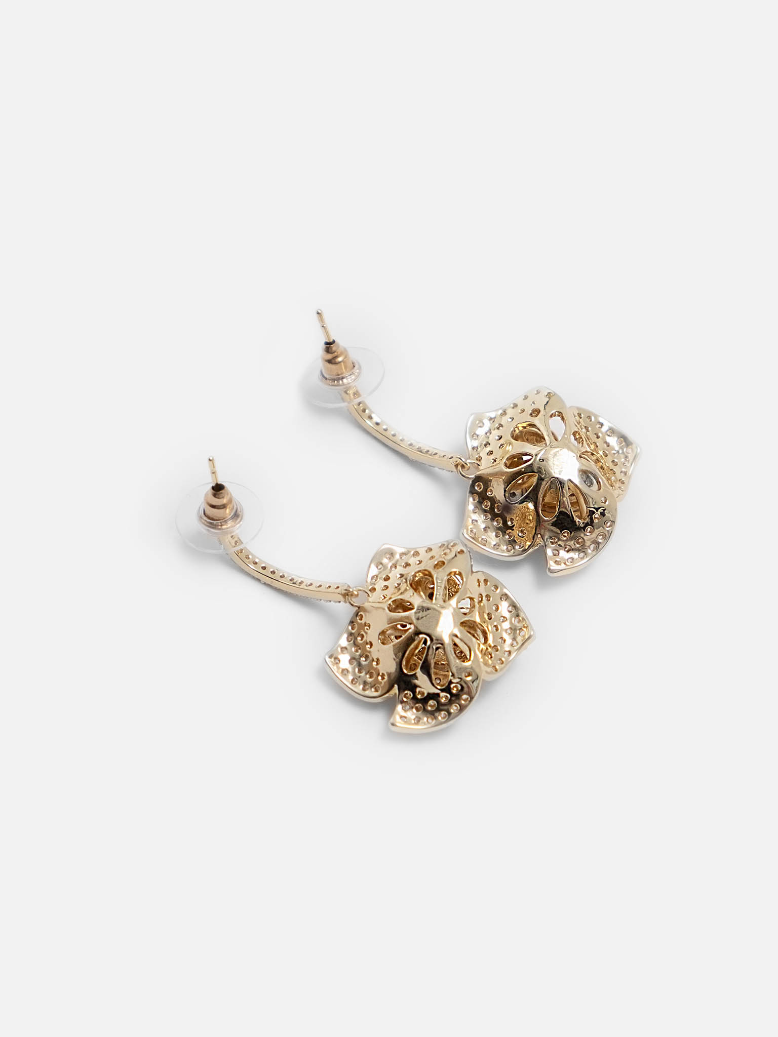 Earrings with rhinestone flowers