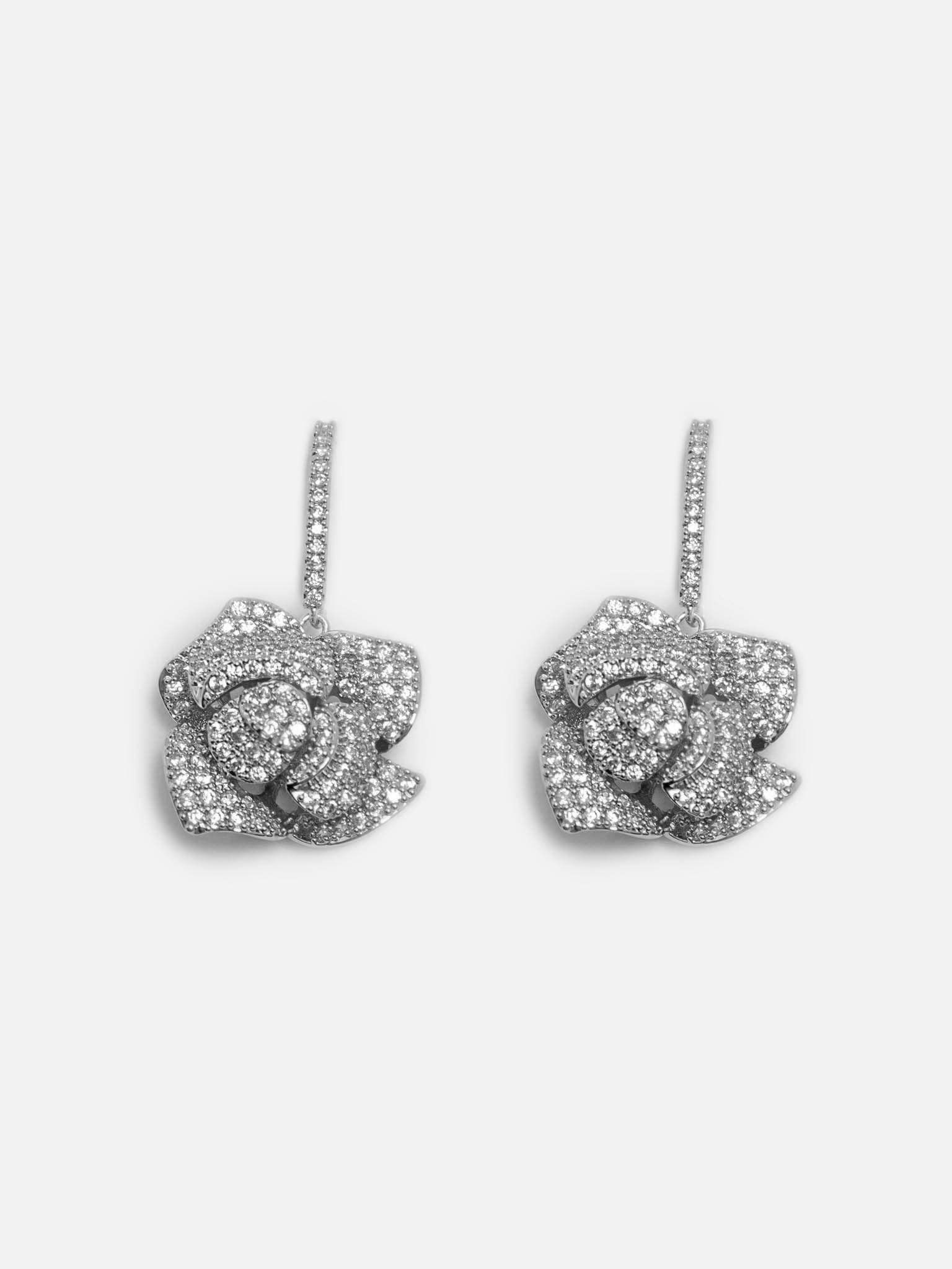Earrings with rhinestone flowers