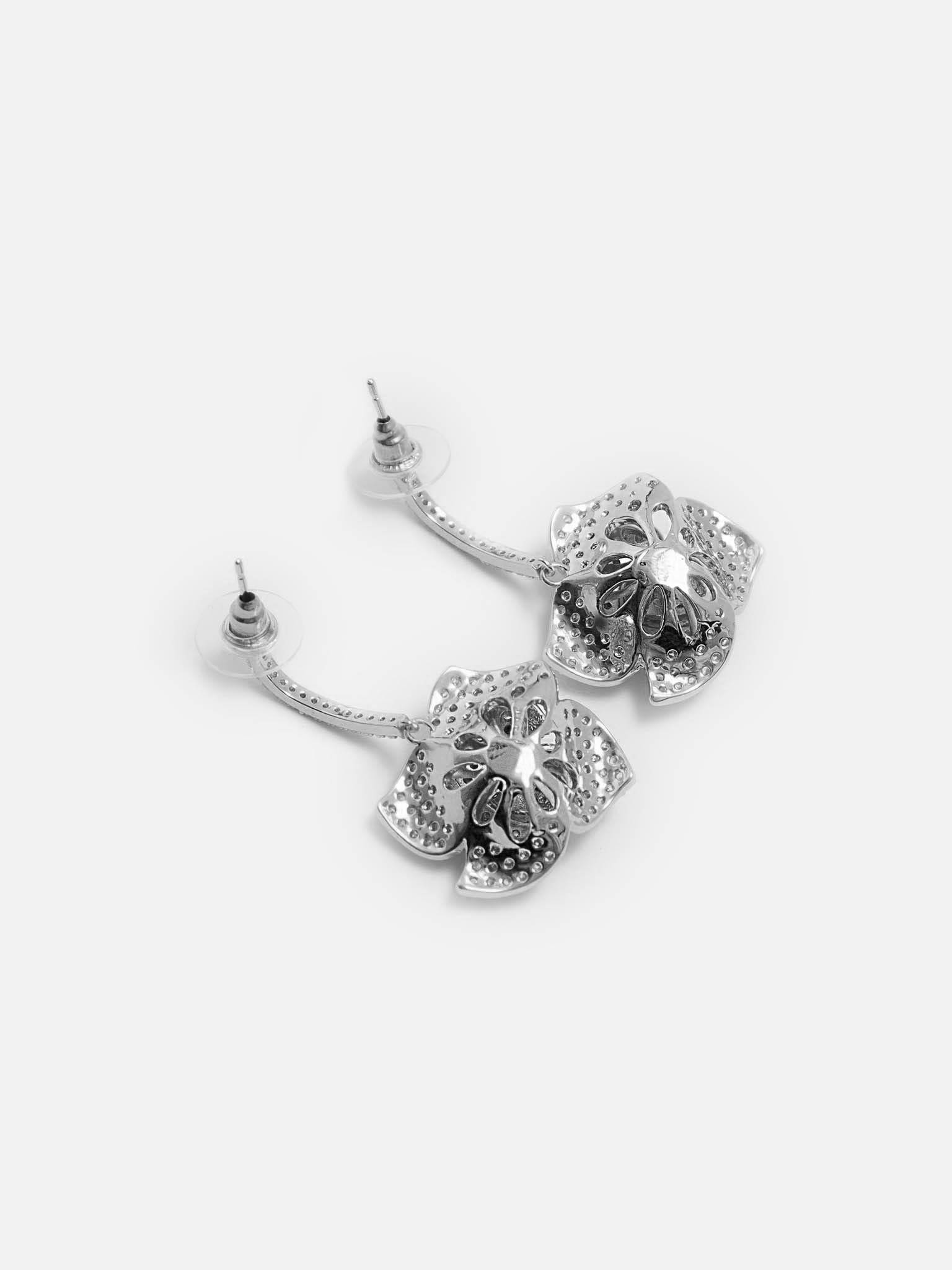 Earrings with rhinestone flowers