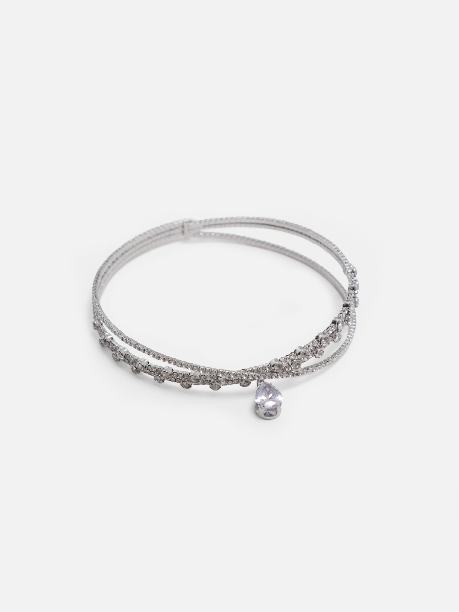 Multi-level round choker necklace