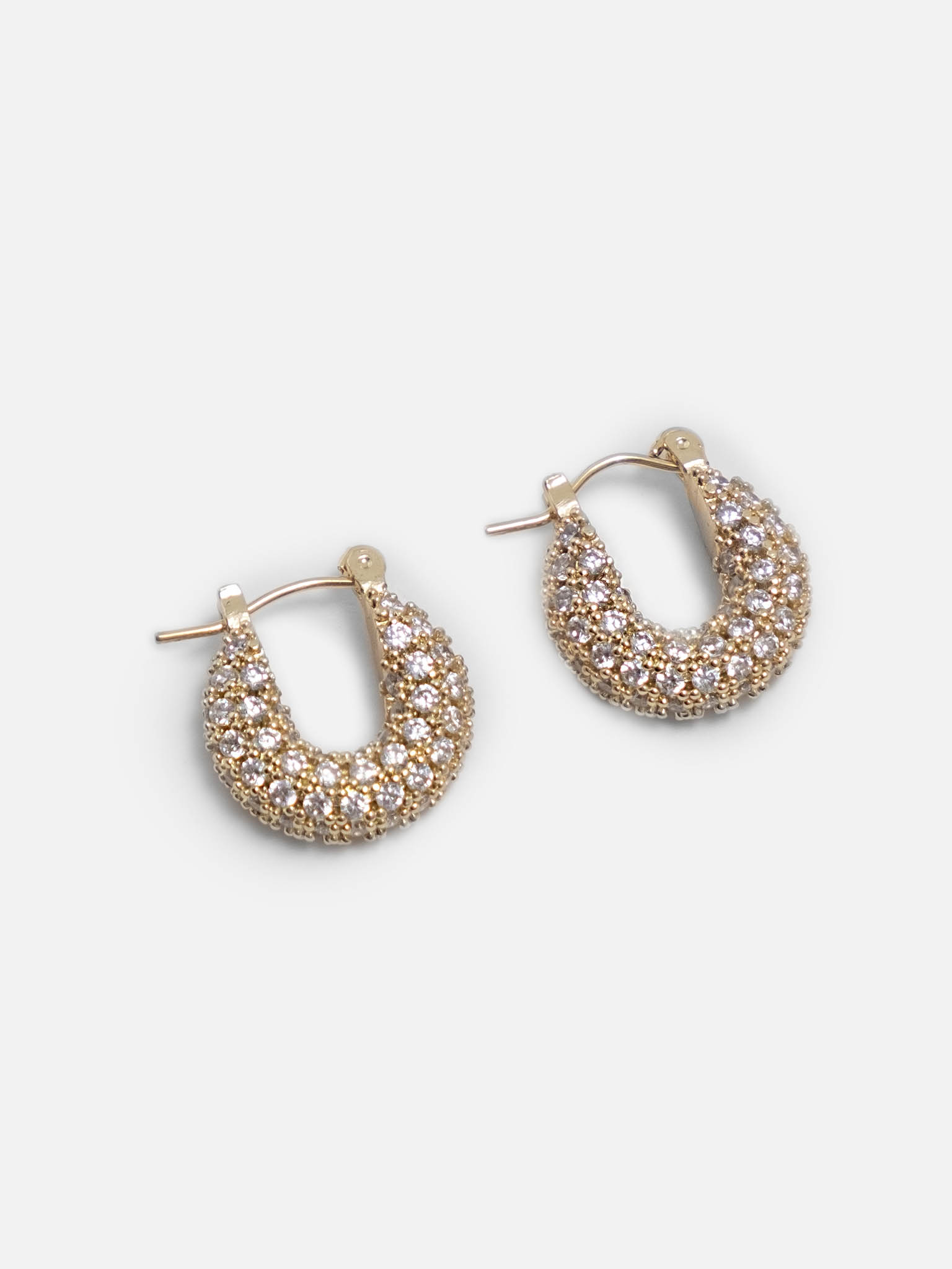Puff earrings with zircons
