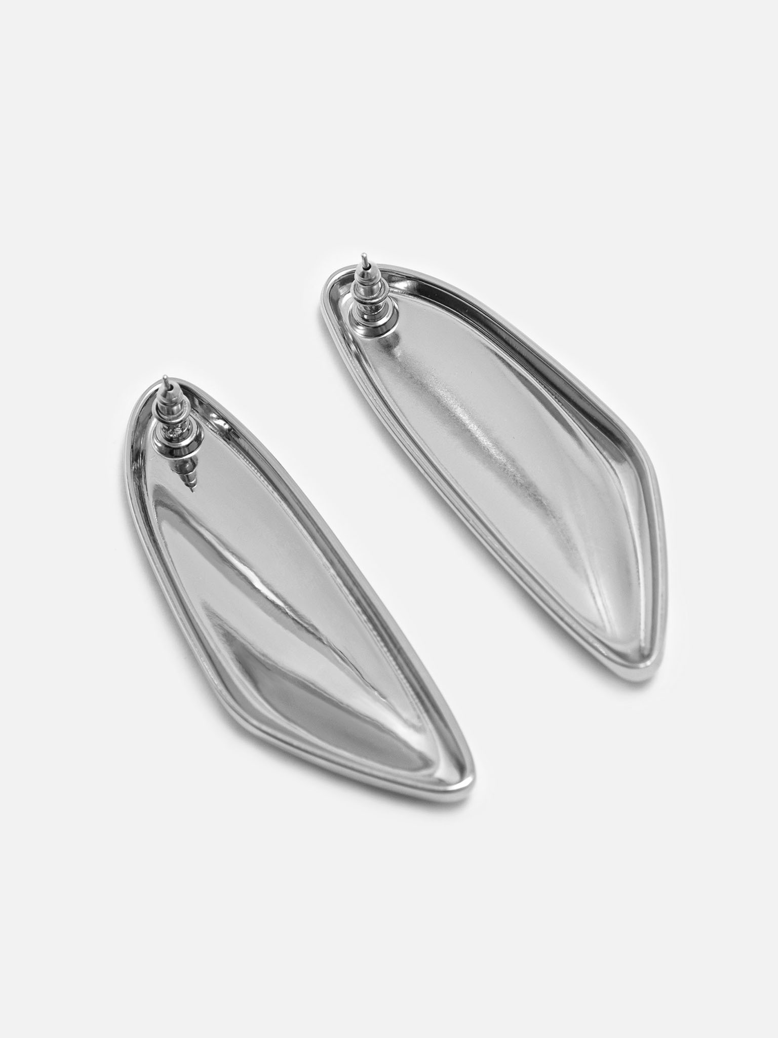 Elongated puffy earrings